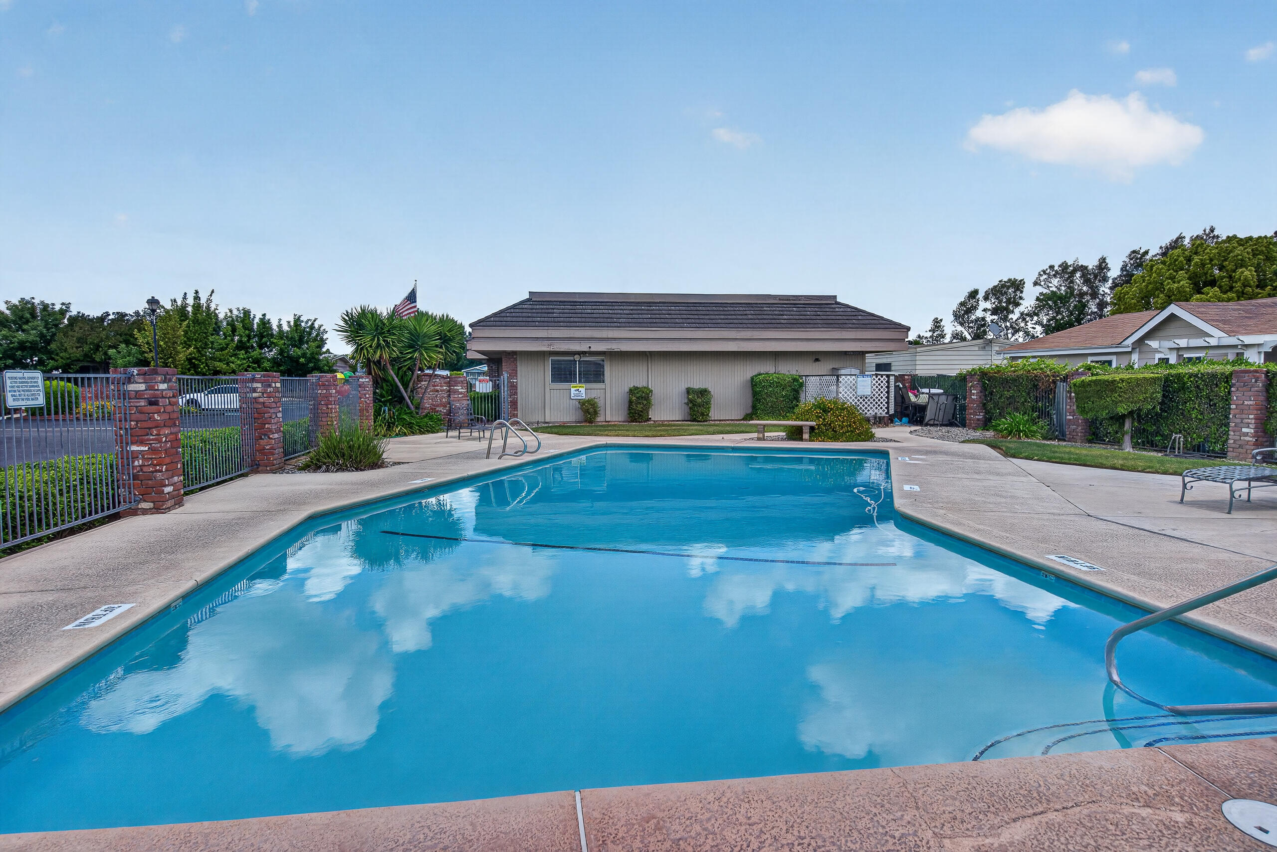 1300 W Olson Ave #155, Reedley, CA 93654