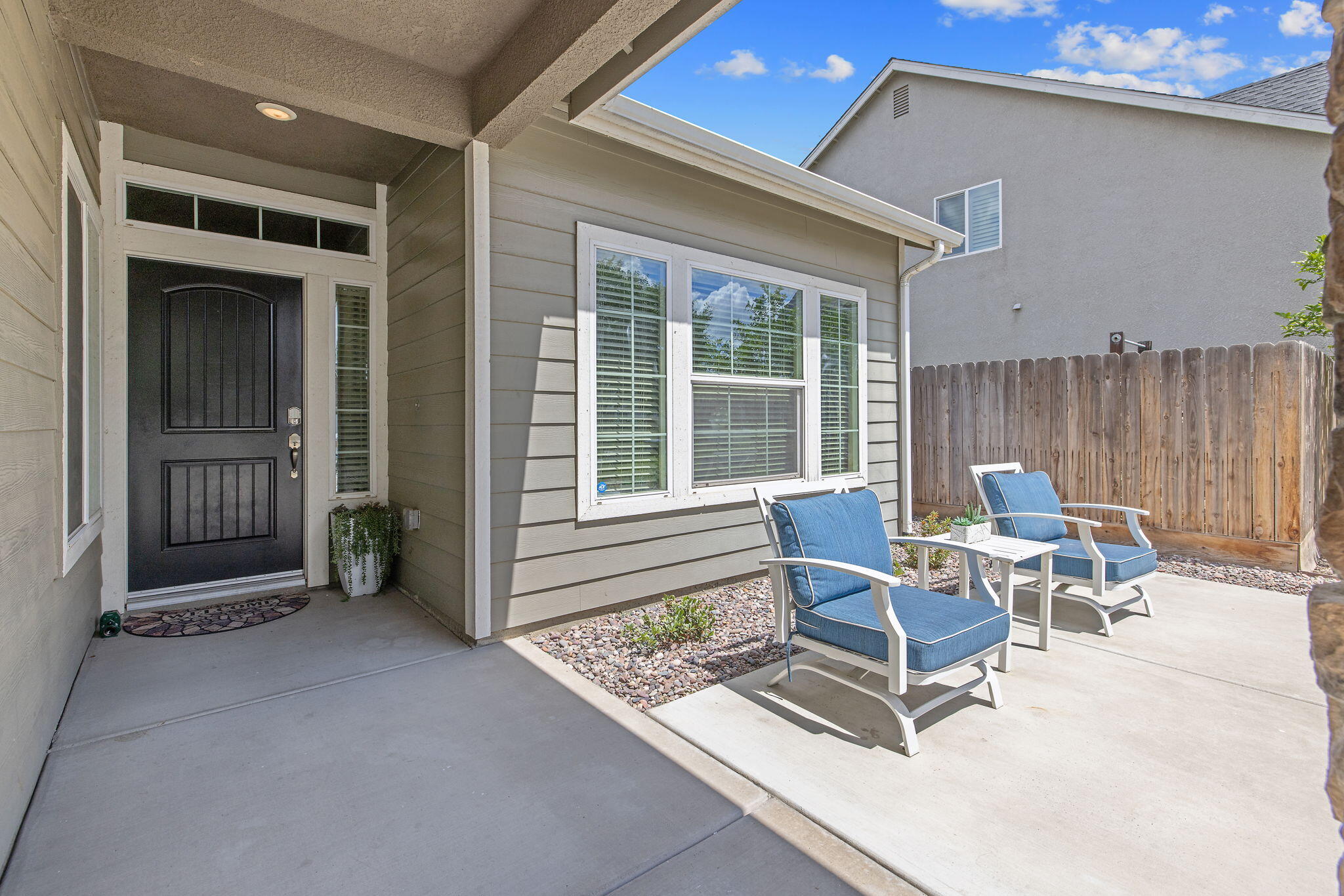 3938 W Vine Ave, Visalia, CA 93291