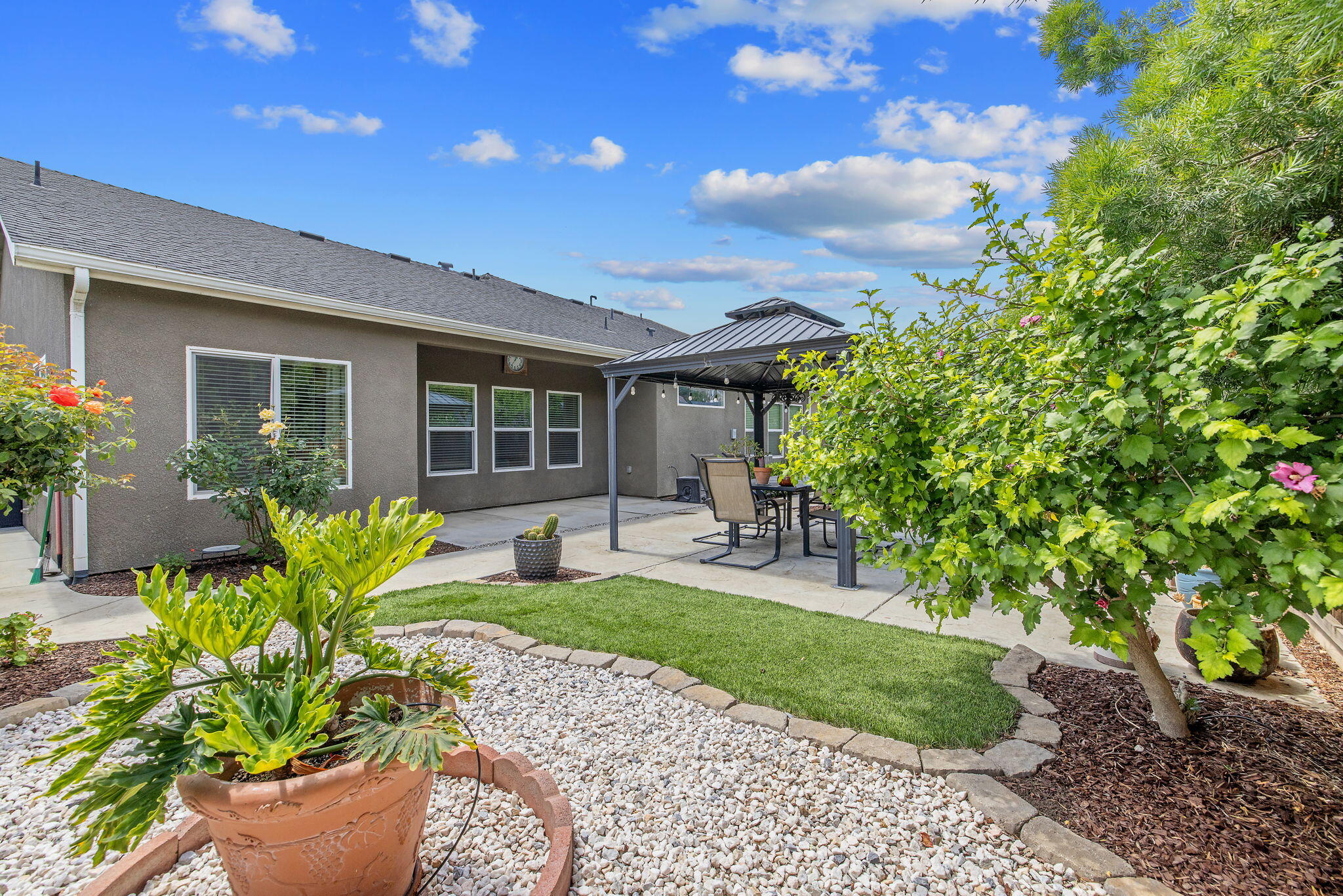 3938 W Vine Ave, Visalia, CA 93291