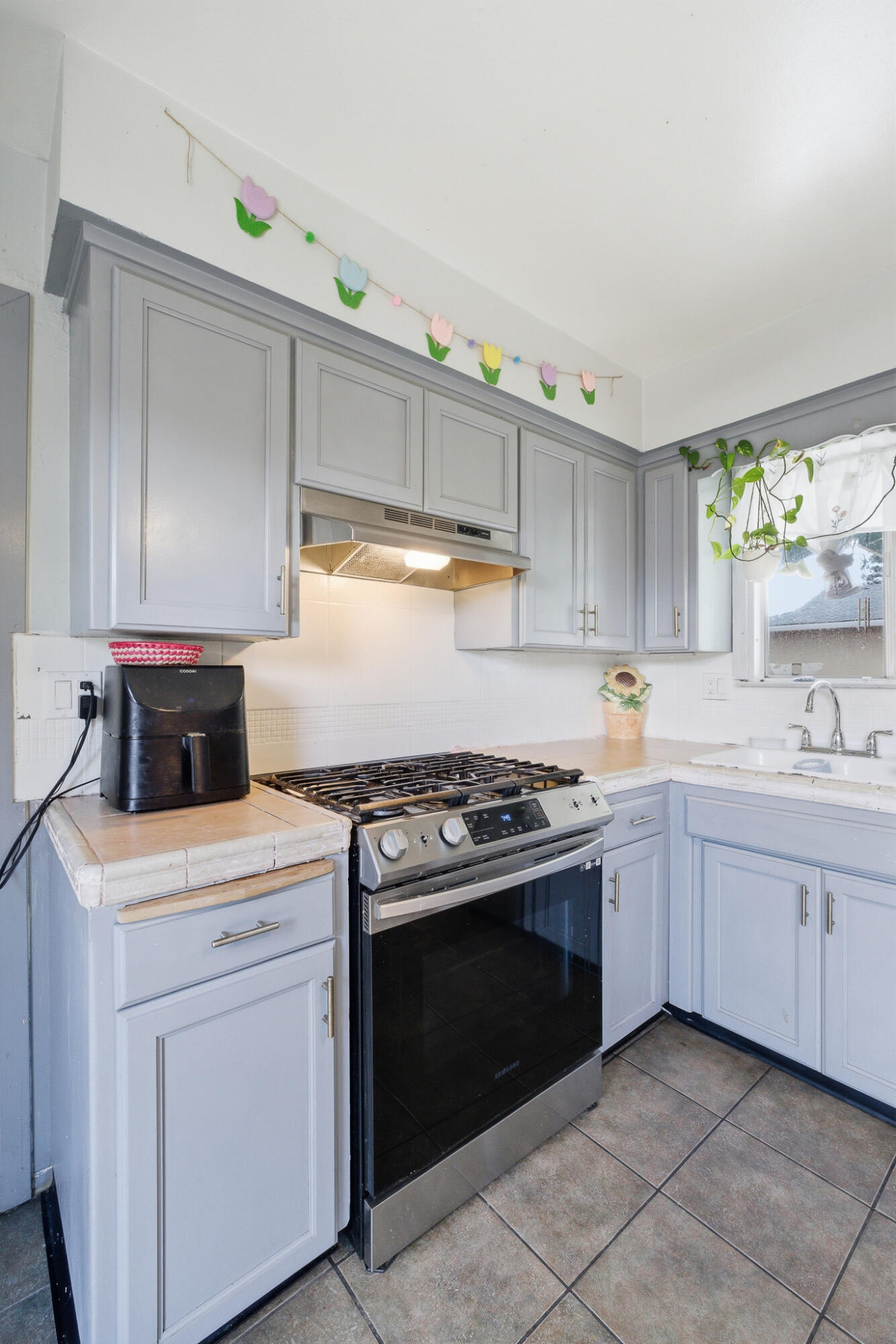 2621 S Bollinger St, Visalia, CA 93277