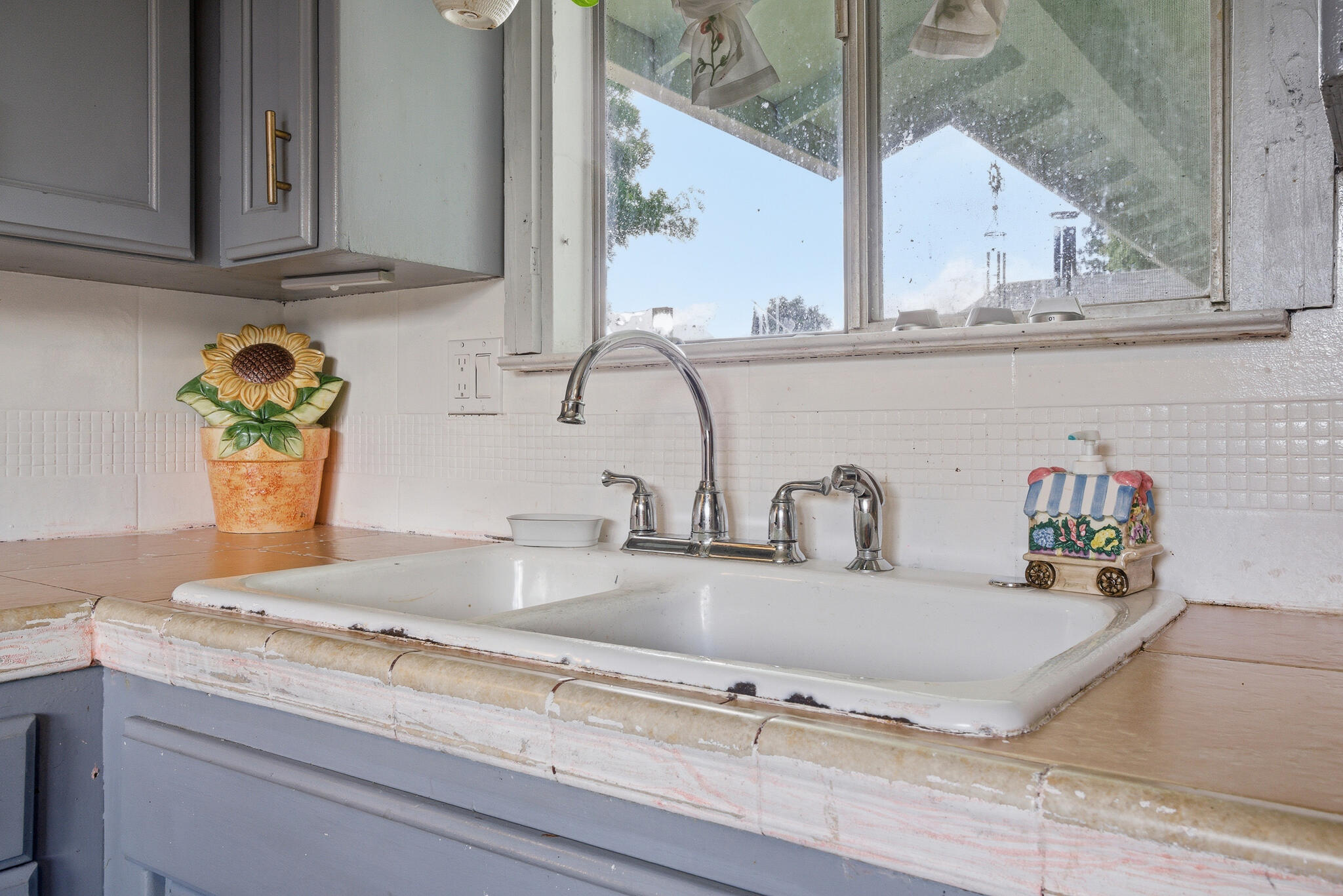 2621 S Bollinger St, Visalia, CA 93277