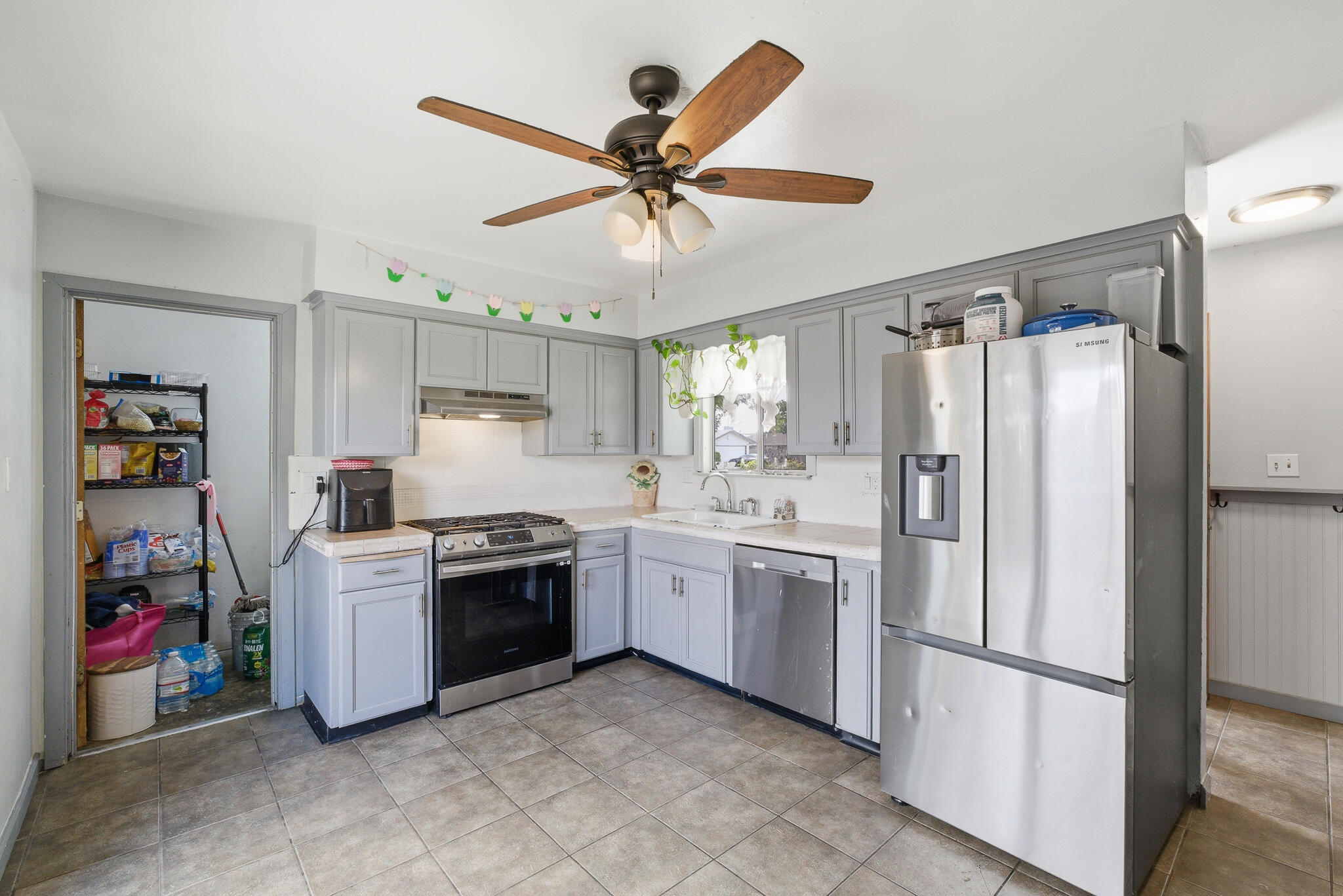 2621 S Bollinger St, Visalia, CA 93277