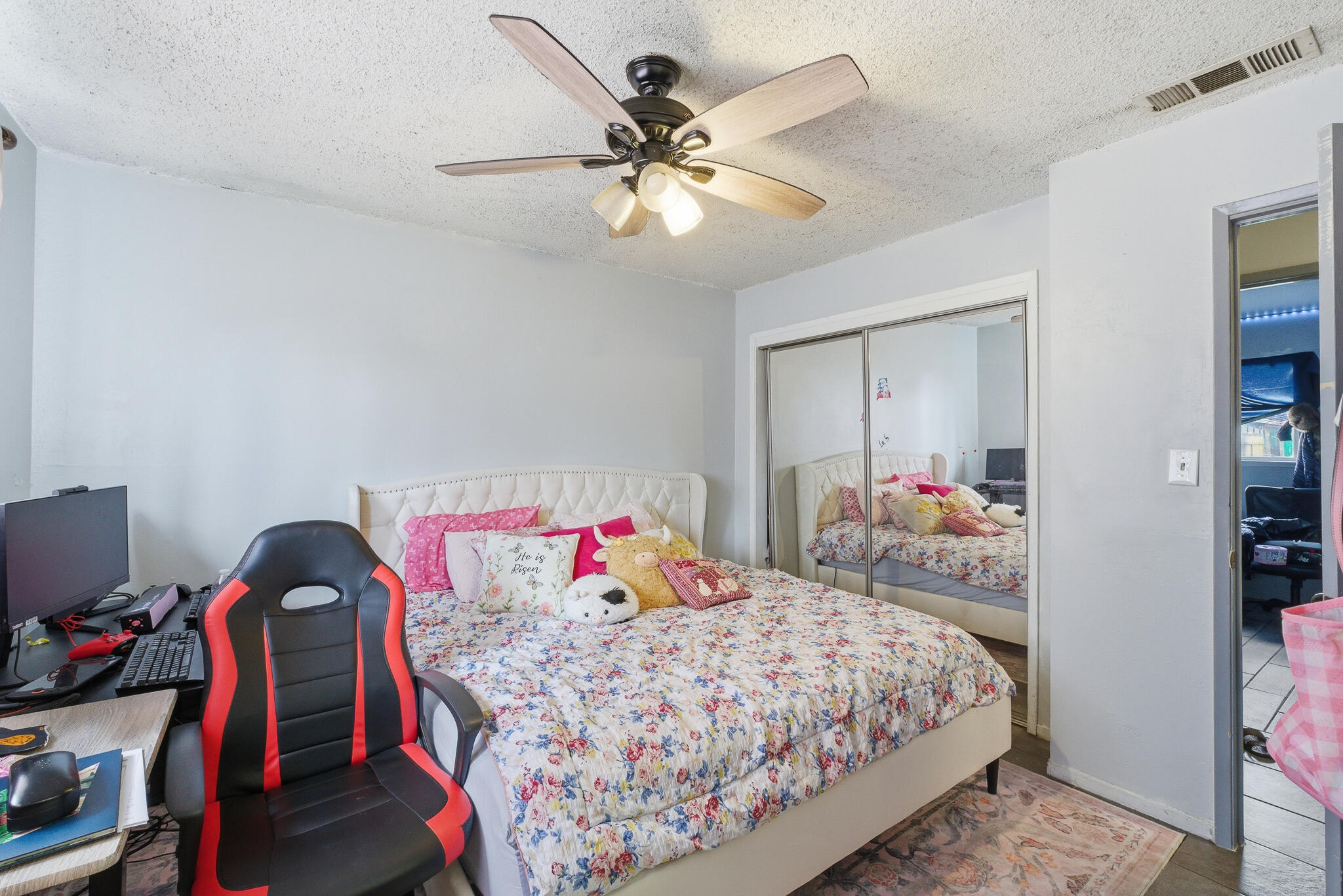 2621 S Bollinger St, Visalia, CA 93277