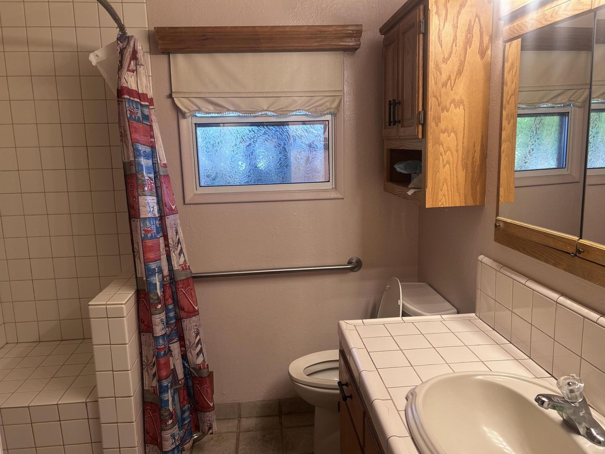 506 W Westfield Ave, Porterville, CA 93257