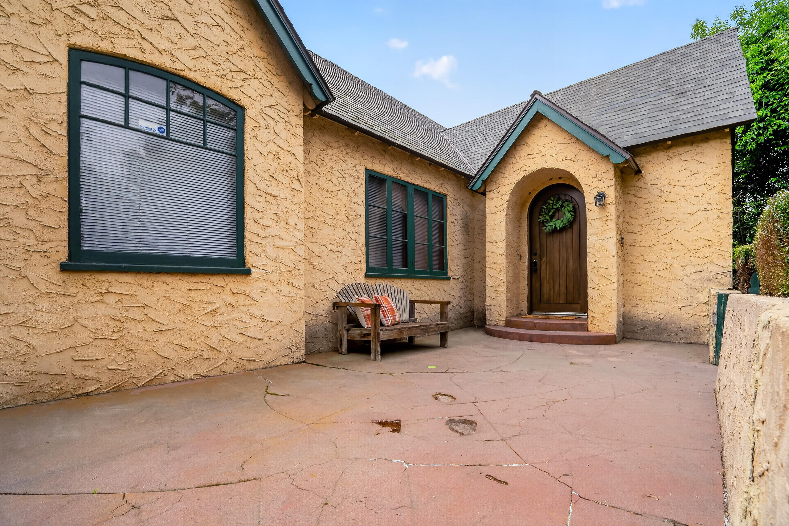 805 W Noble Ave, Visalia, CA 93277