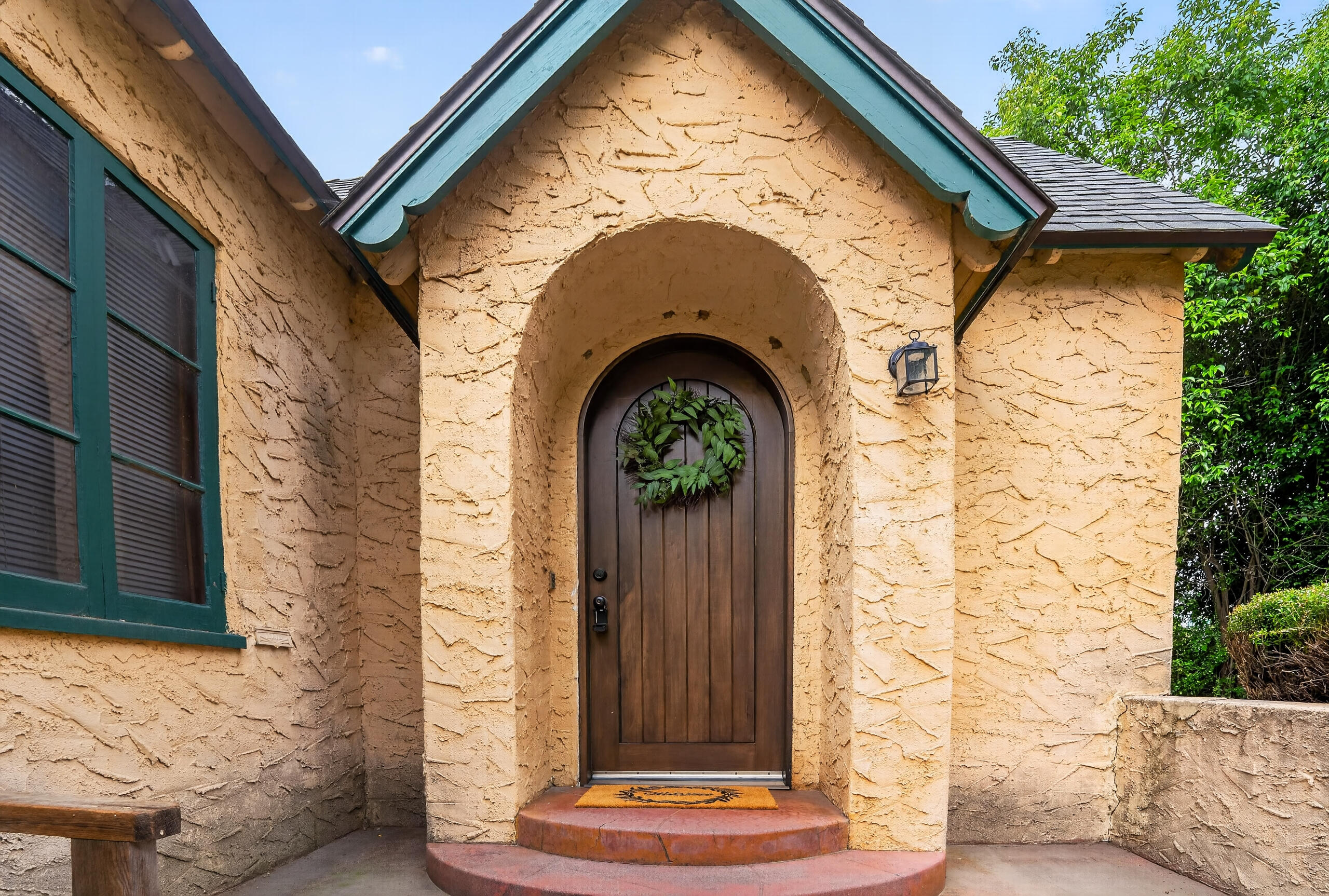 805 W Noble Ave, Visalia, CA 93277