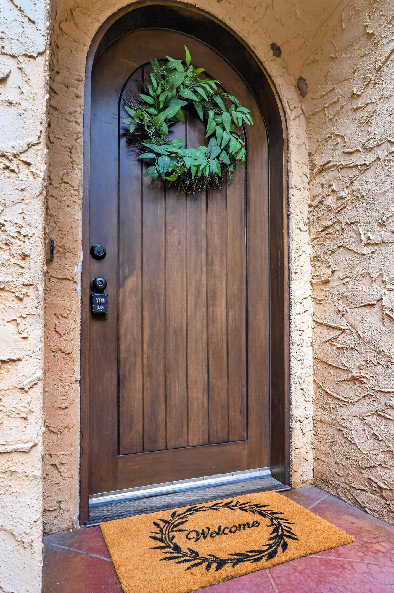805 W Noble Ave, Visalia, CA 93277