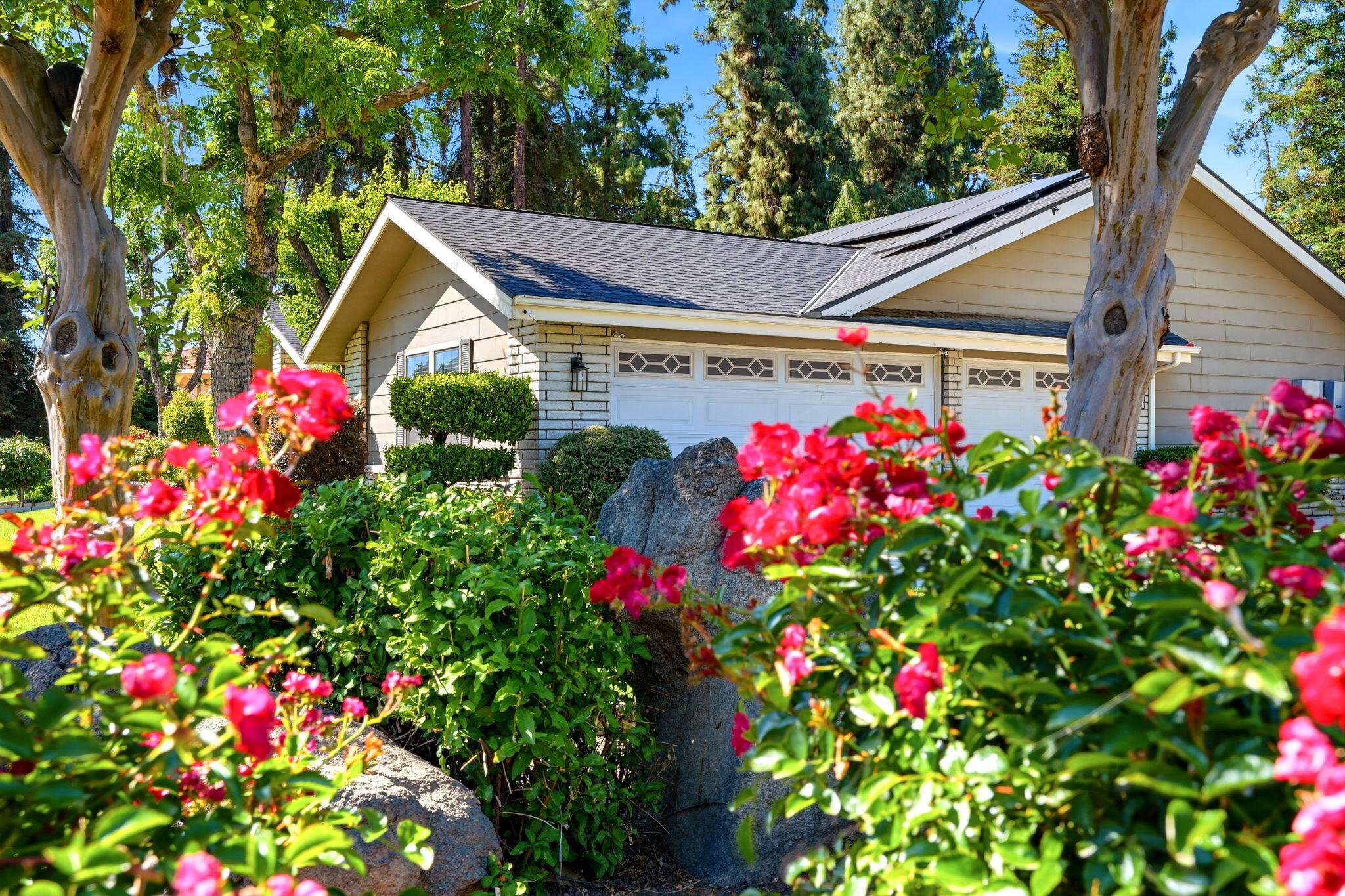 616 W Victor Ave, Visalia, CA 93277