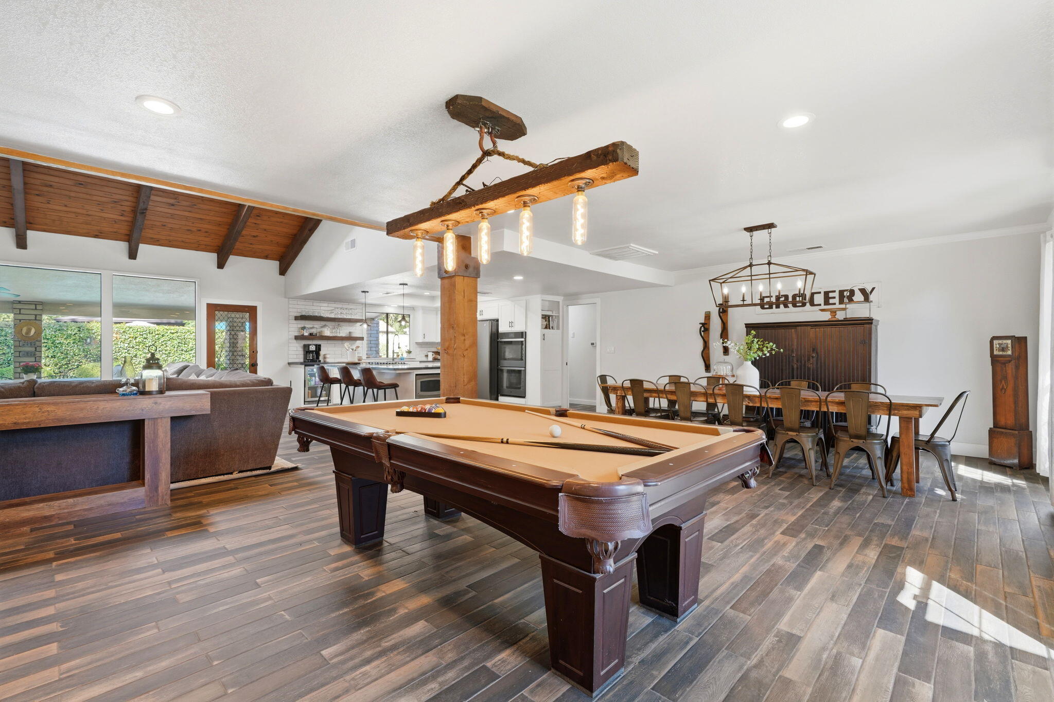 616 W Victor Ave, Visalia, CA 93277