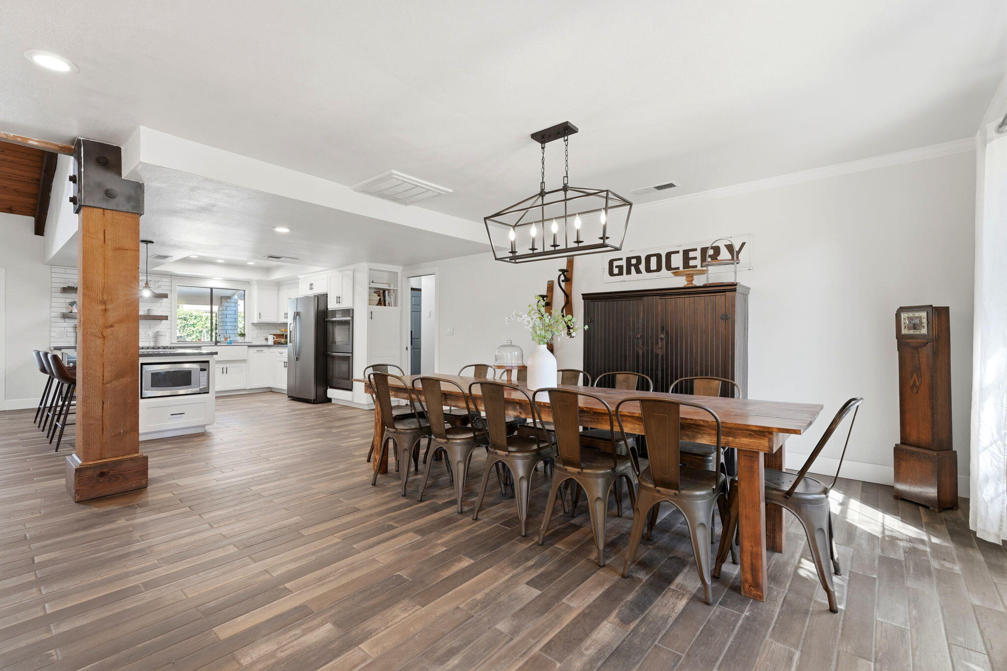 616 W Victor Ave, Visalia, CA 93277