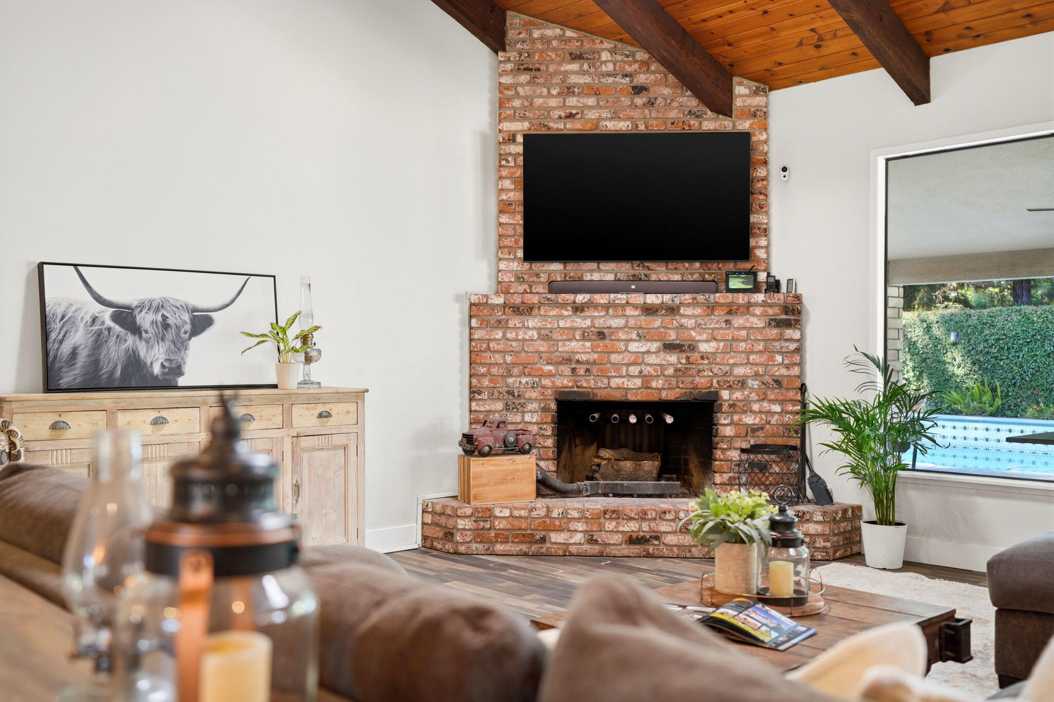 616 W Victor Ave, Visalia, CA 93277