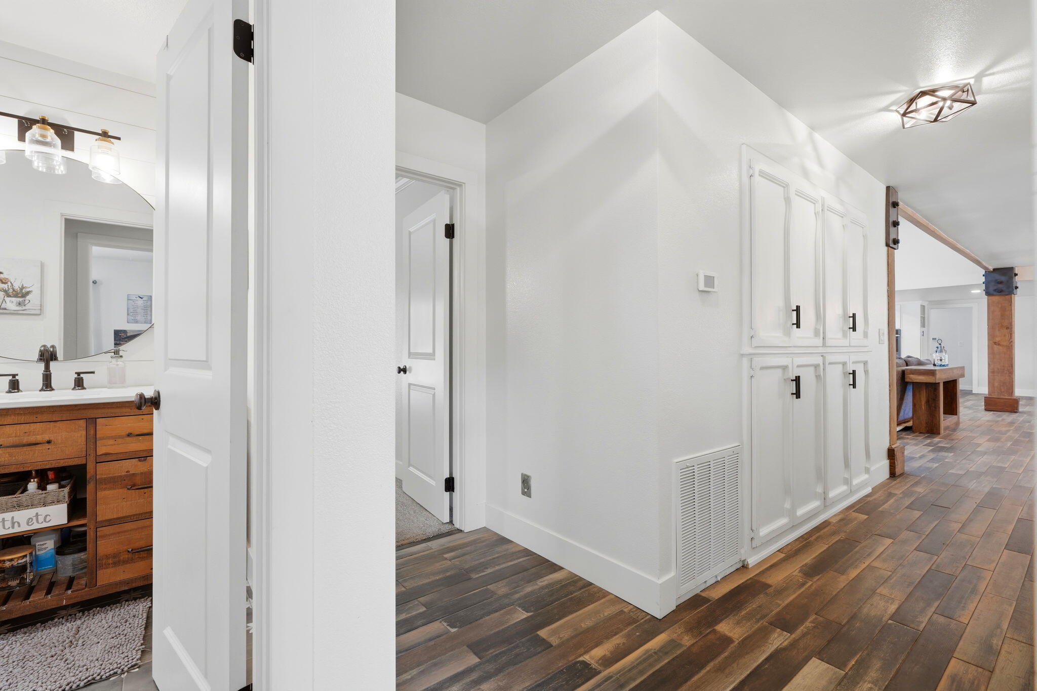 616 W Victor Ave, Visalia, CA 93277