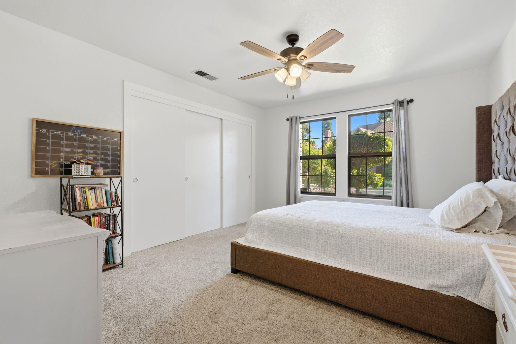 616 W Victor Ave, Visalia, CA 93277