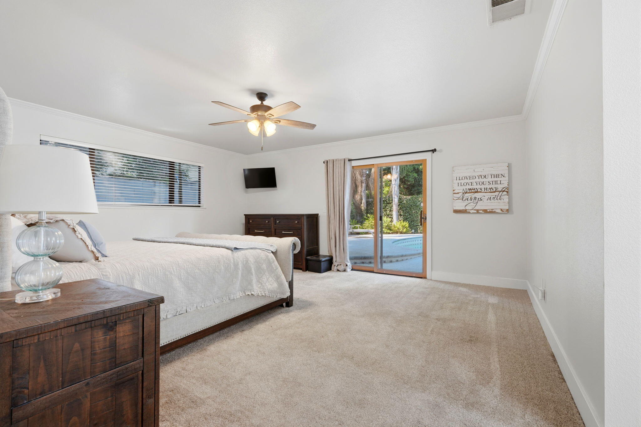 616 W Victor Ave, Visalia, CA 93277