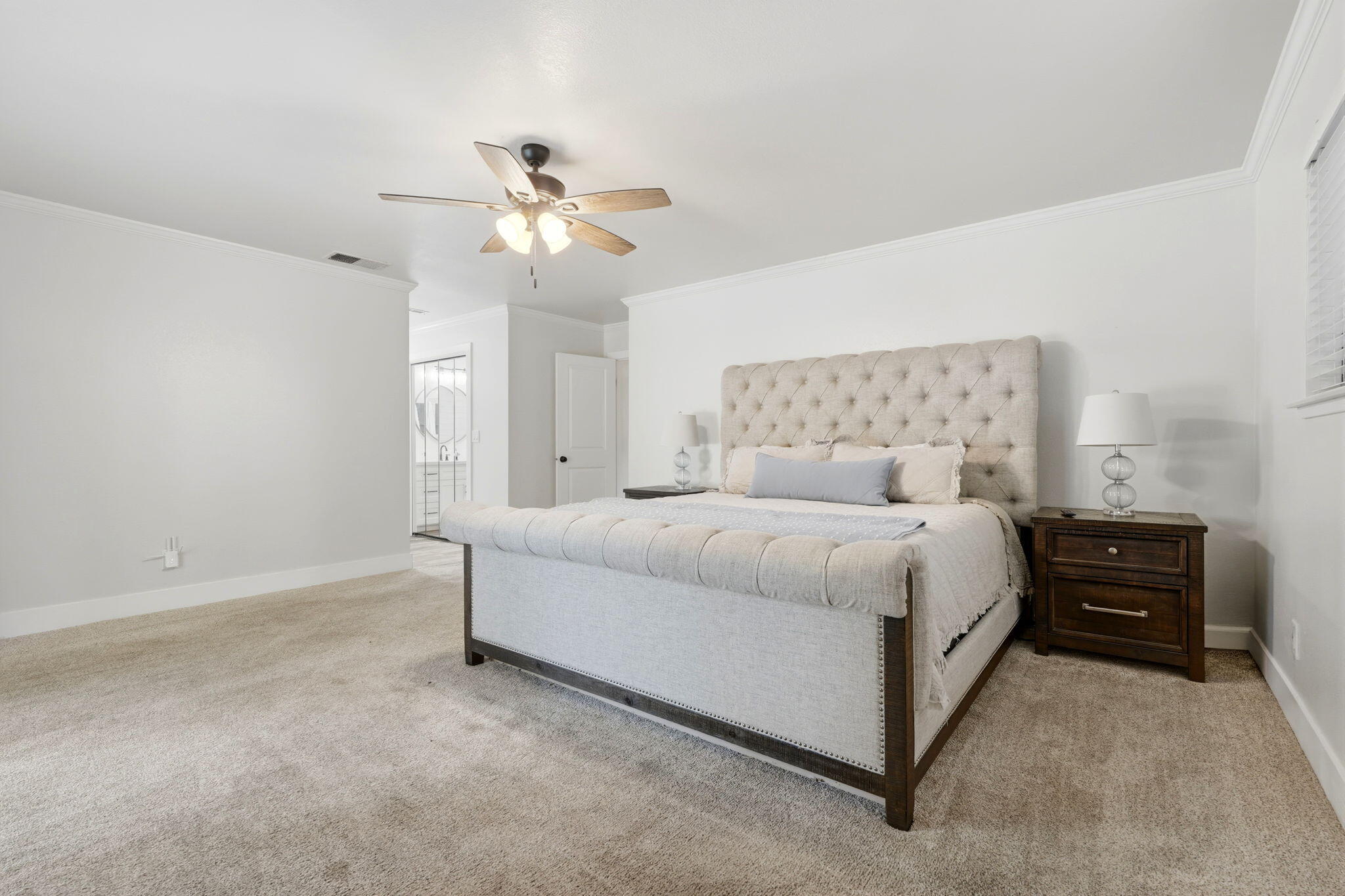 616 W Victor Ave, Visalia, CA 93277