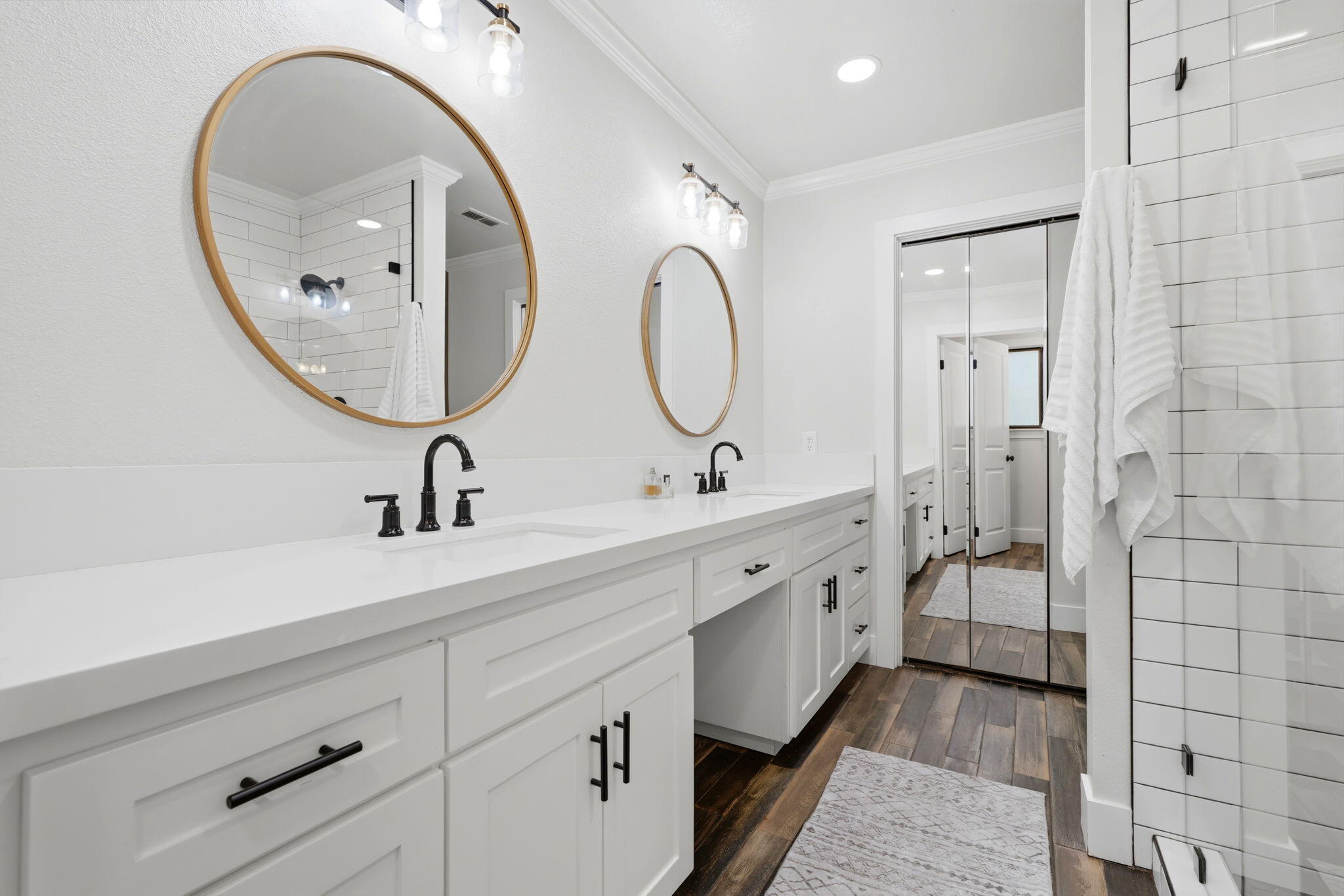 616 W Victor Ave, Visalia, CA 93277