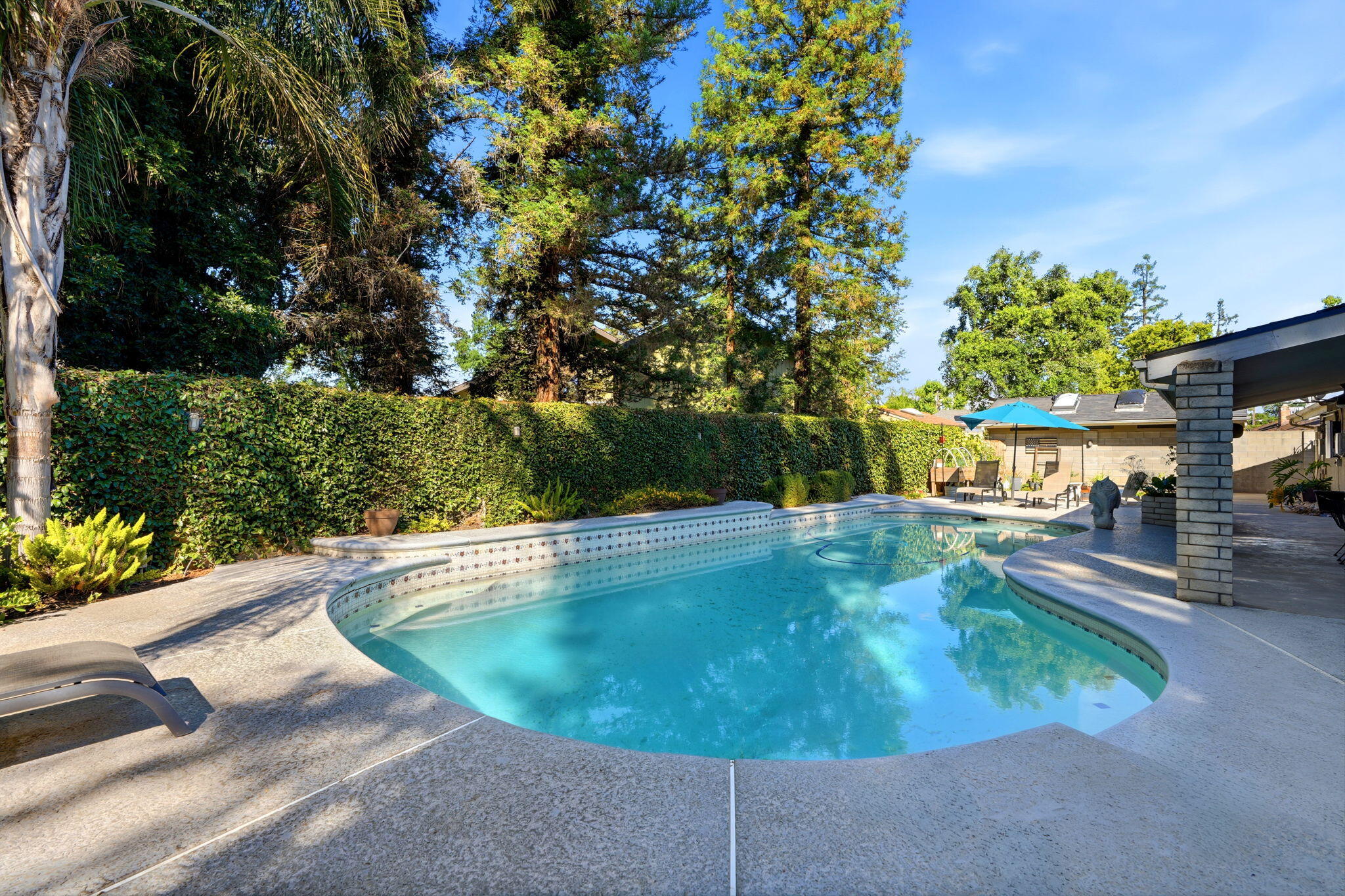 616 W Victor Ave, Visalia, CA 93277