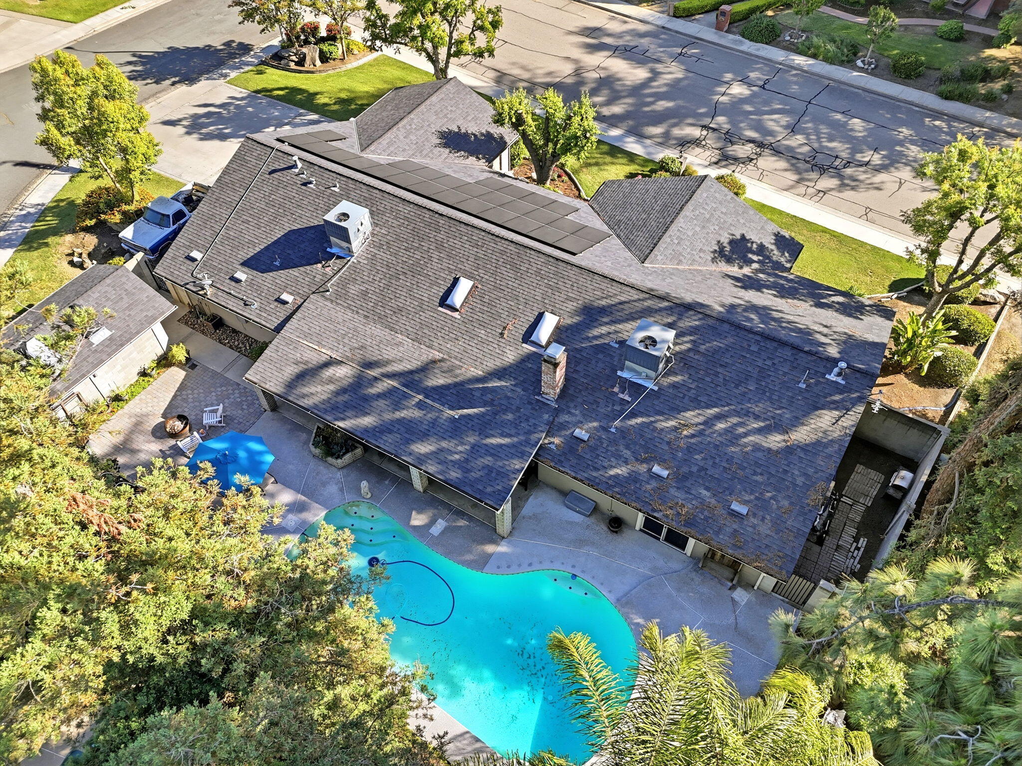 616 W Victor Ave, Visalia, CA 93277