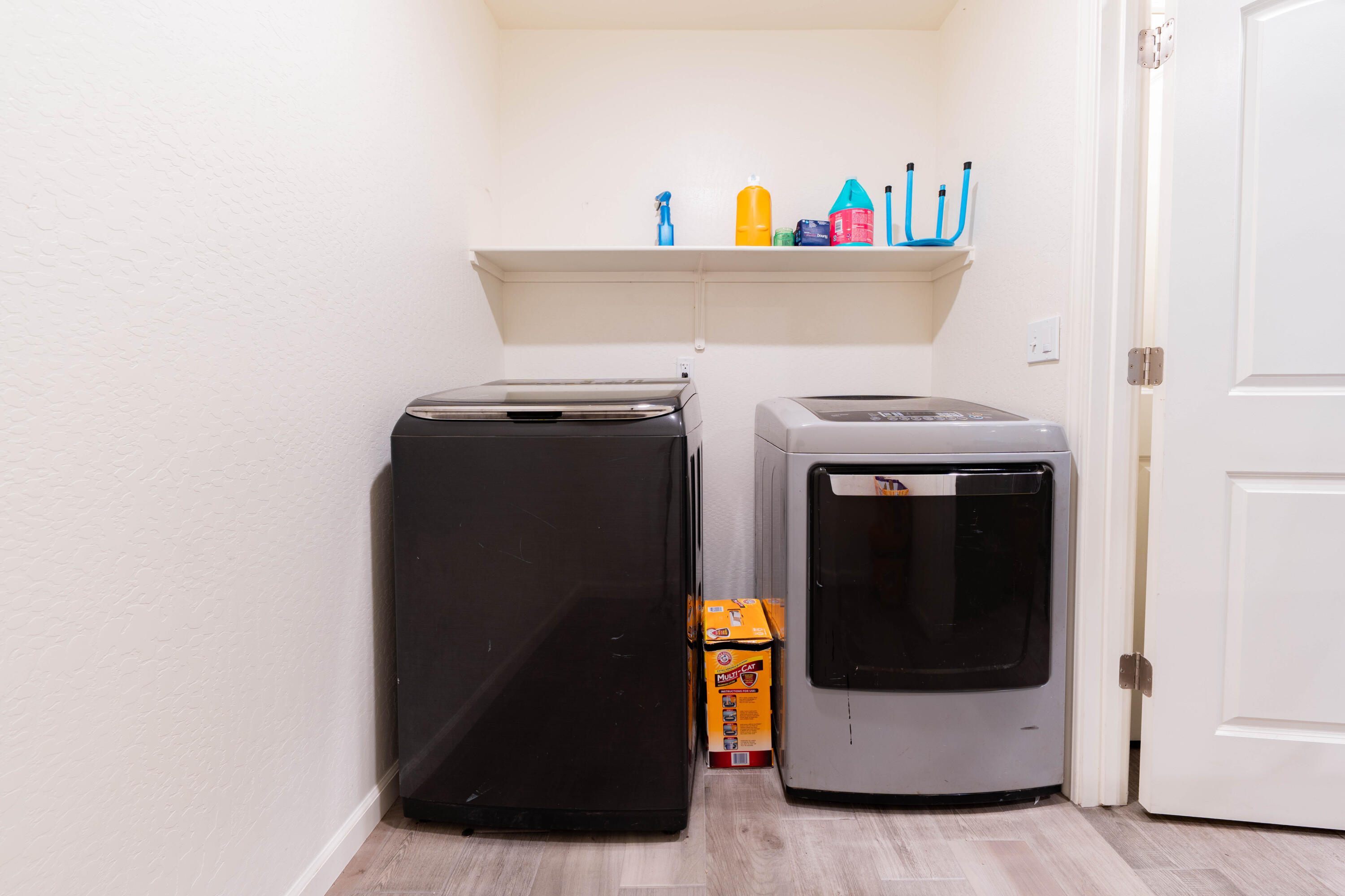 2214 W Glenn Ave, Porterville, CA 93257