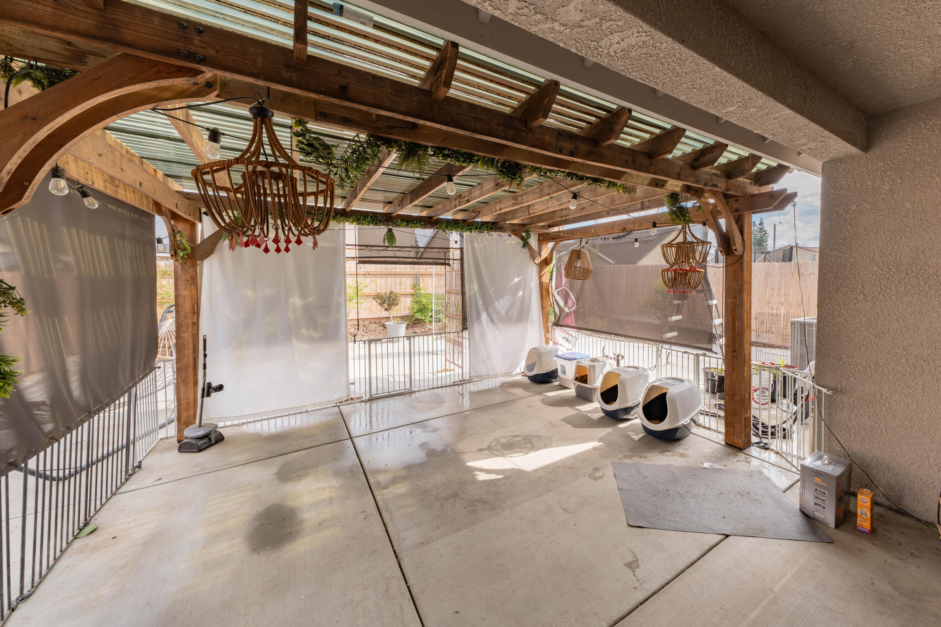 2214 W Glenn Ave, Porterville, CA 93257