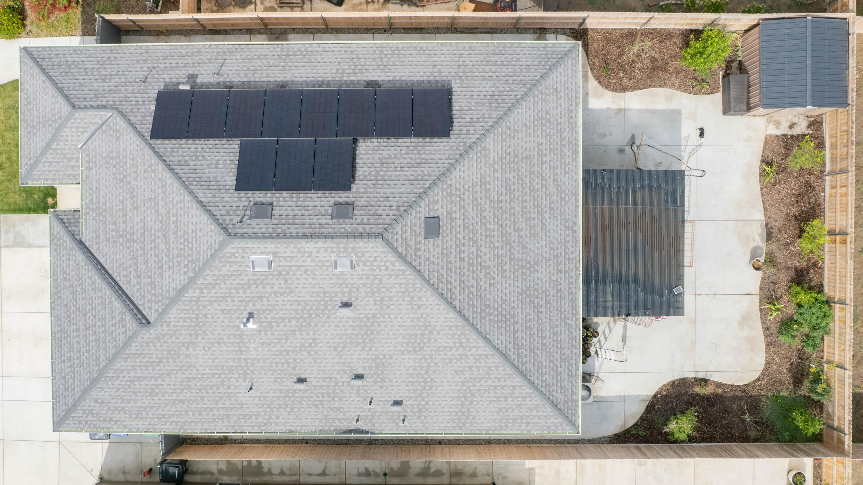 2214 W Glenn Ave, Porterville, CA 93257