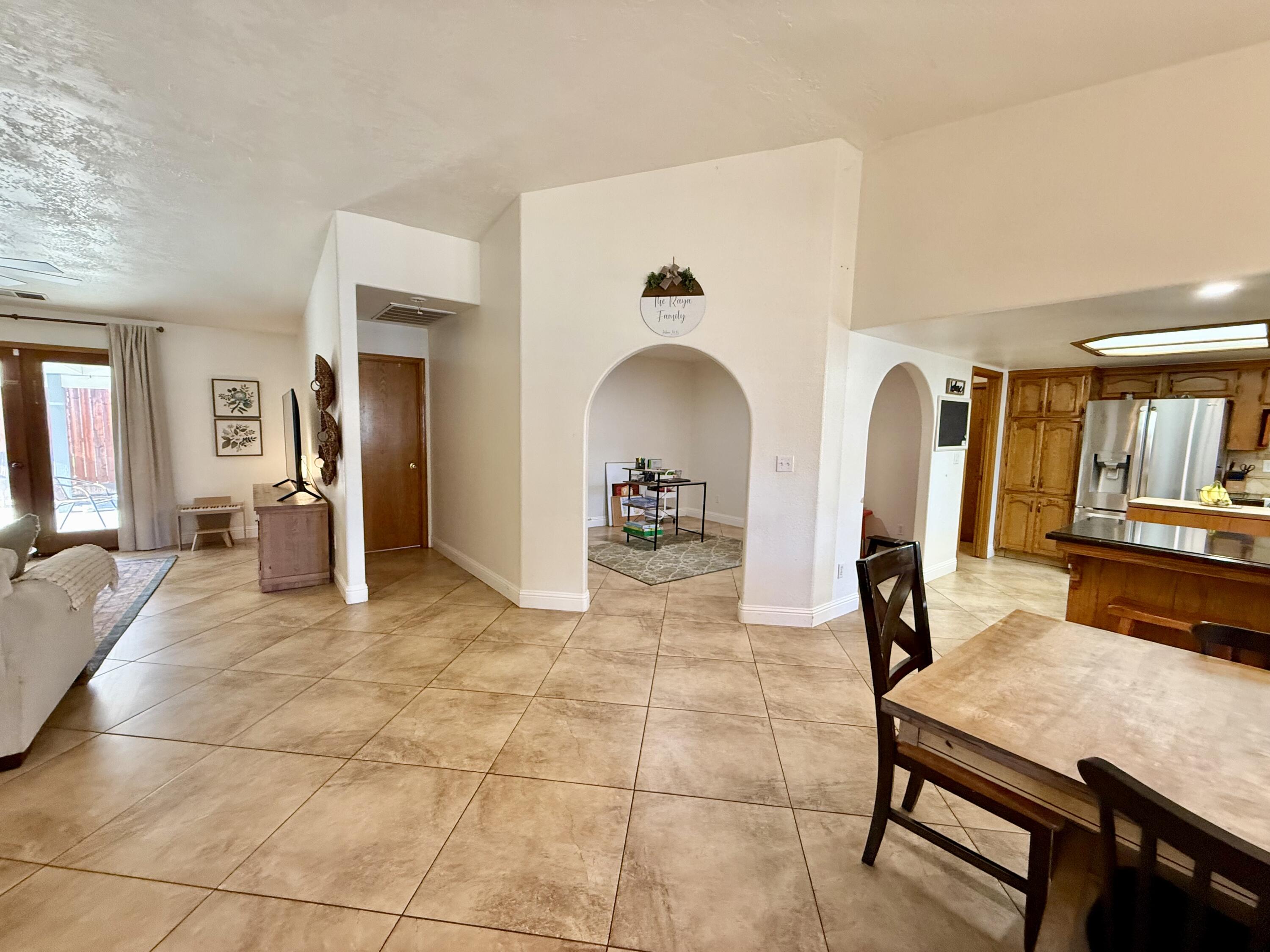 285 S Red Oak St, Porterville, CA 93257