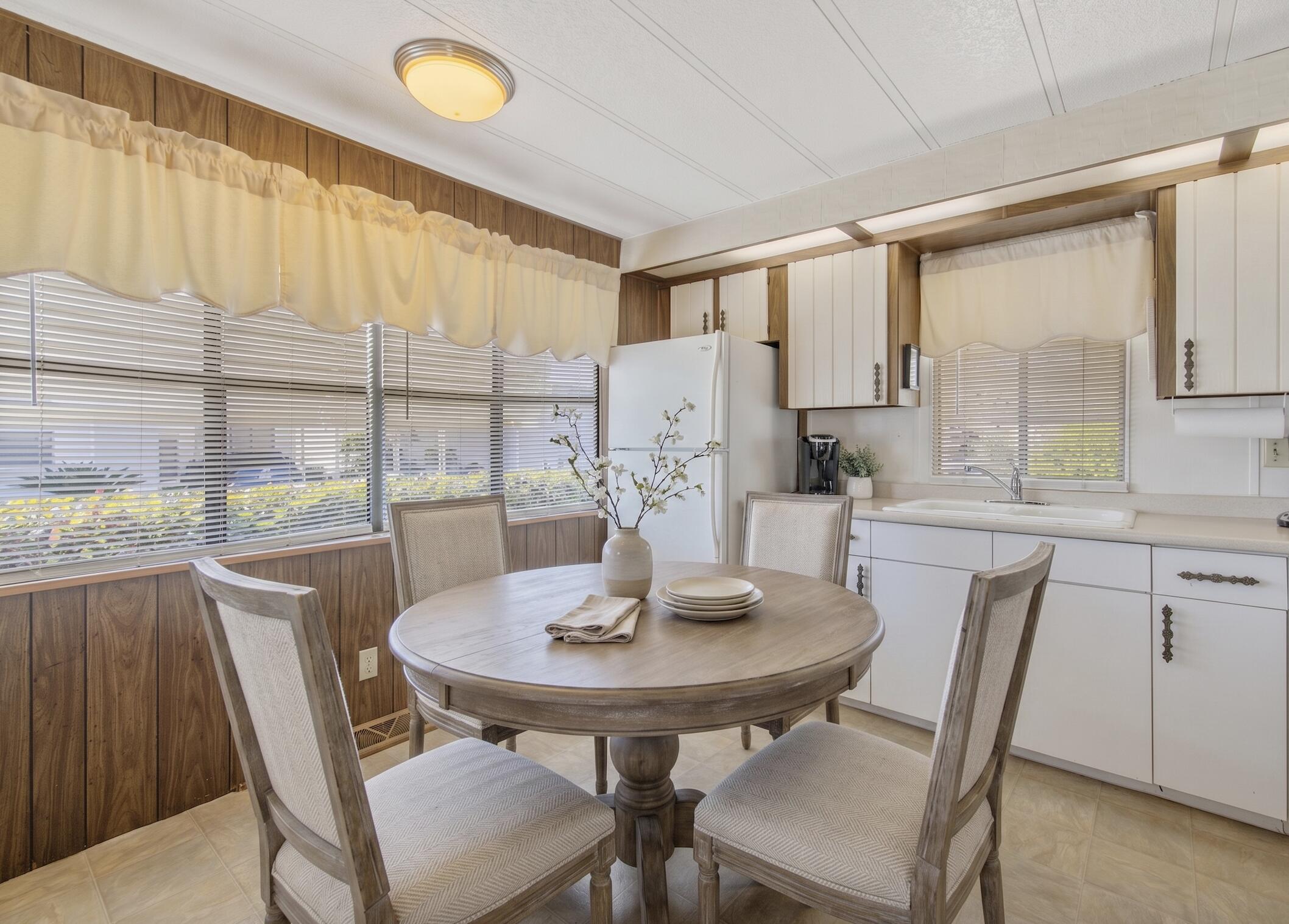 2627 W Midvalley Ave #71, Visalia, CA 93277