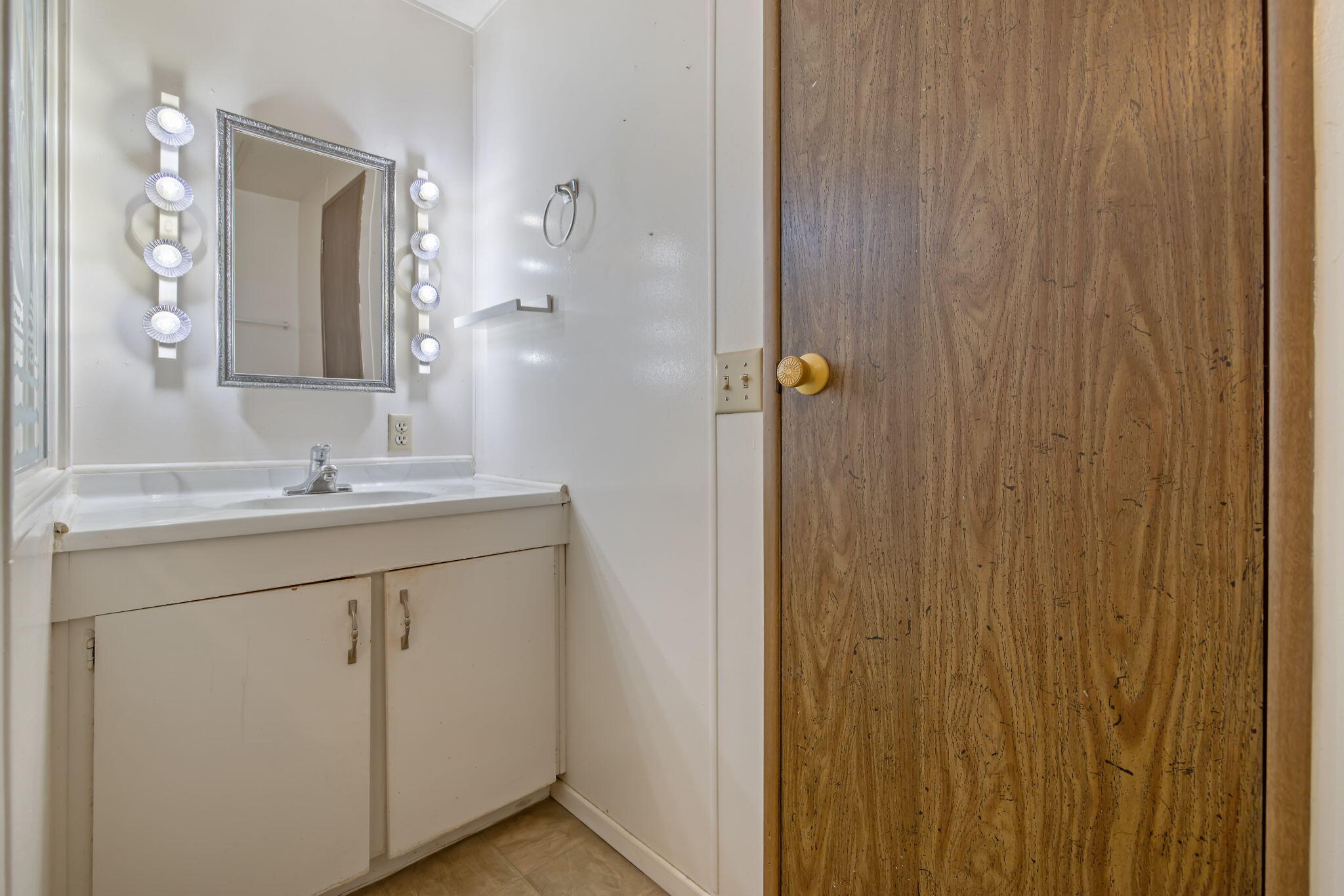 2627 W Midvalley Ave #71, Visalia, CA 93277