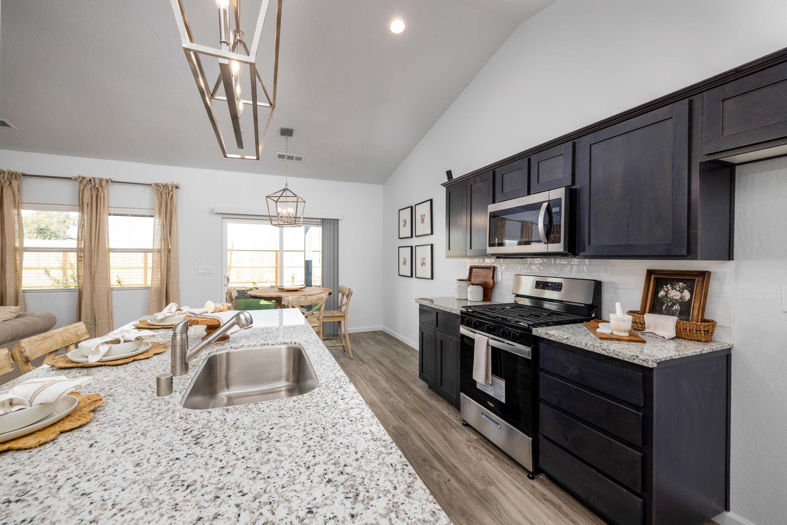 30828 Cottontail St, Visalia, CA 93291