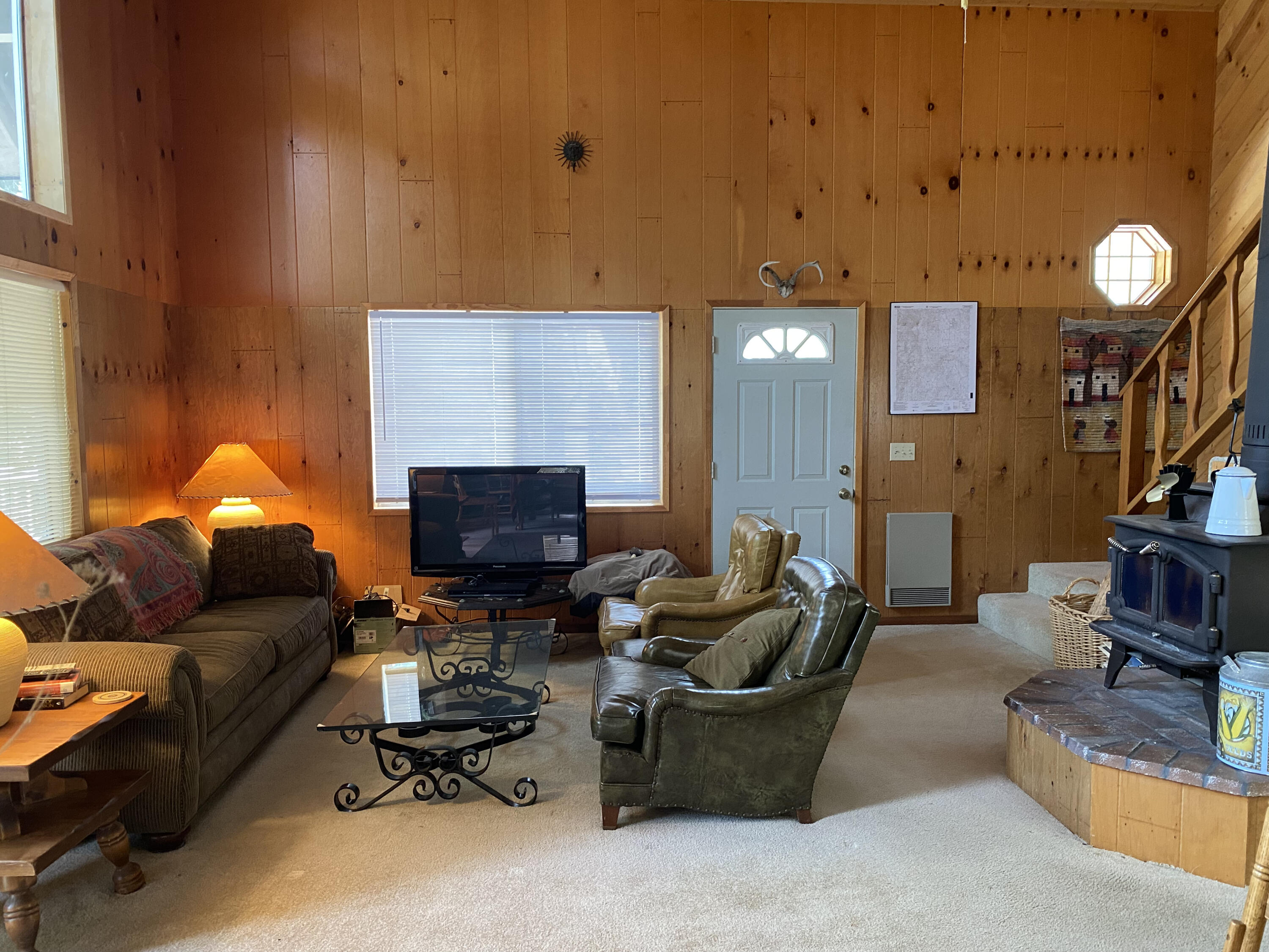 57735 Fox Dr, Springville, CA 93265