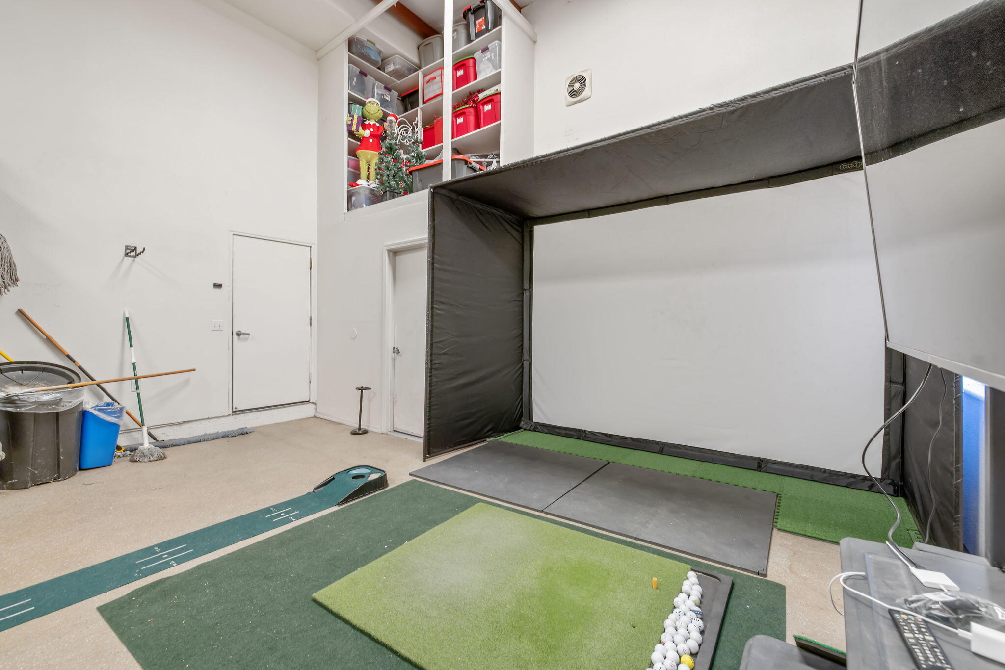 31902 Country Club Dr, Porterville, CA 93257