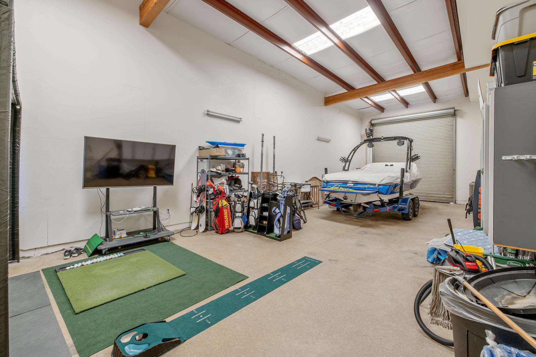 31902 Country Club Dr, Porterville, CA 93257