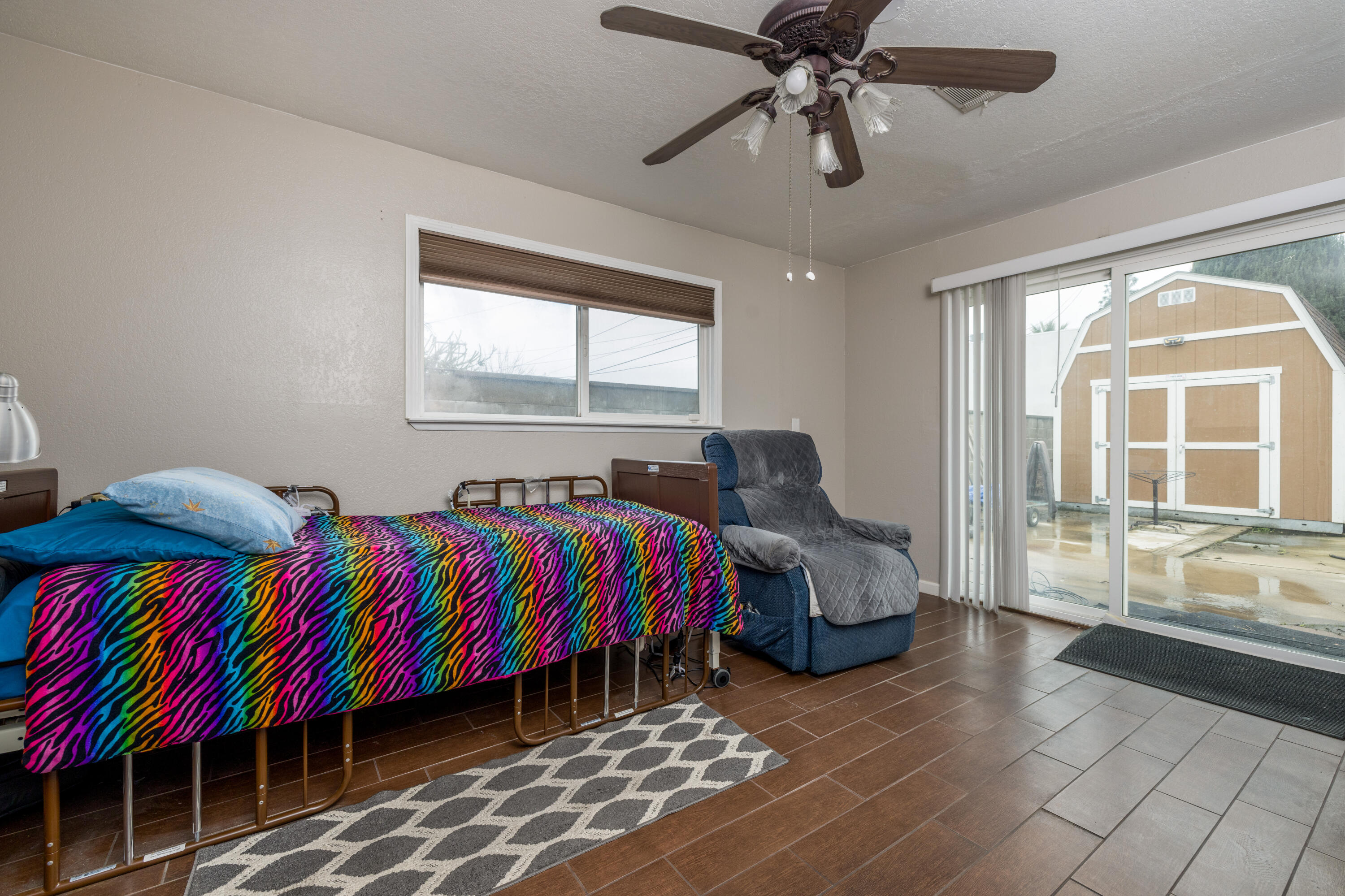 1683 E Cheryl Ln, Tulare, CA 93274