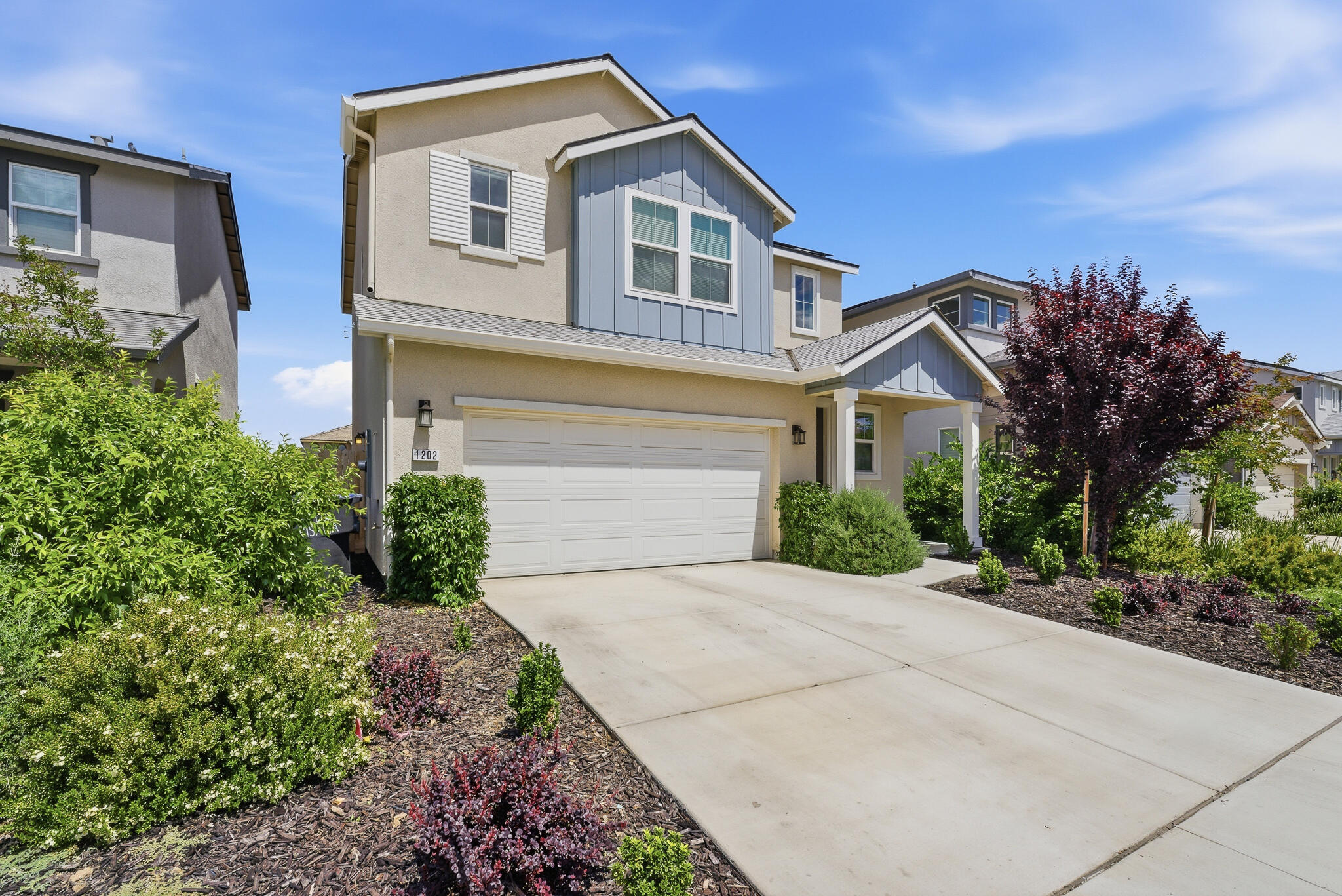 1202 W Prescott Ave, Visalia, CA 93291