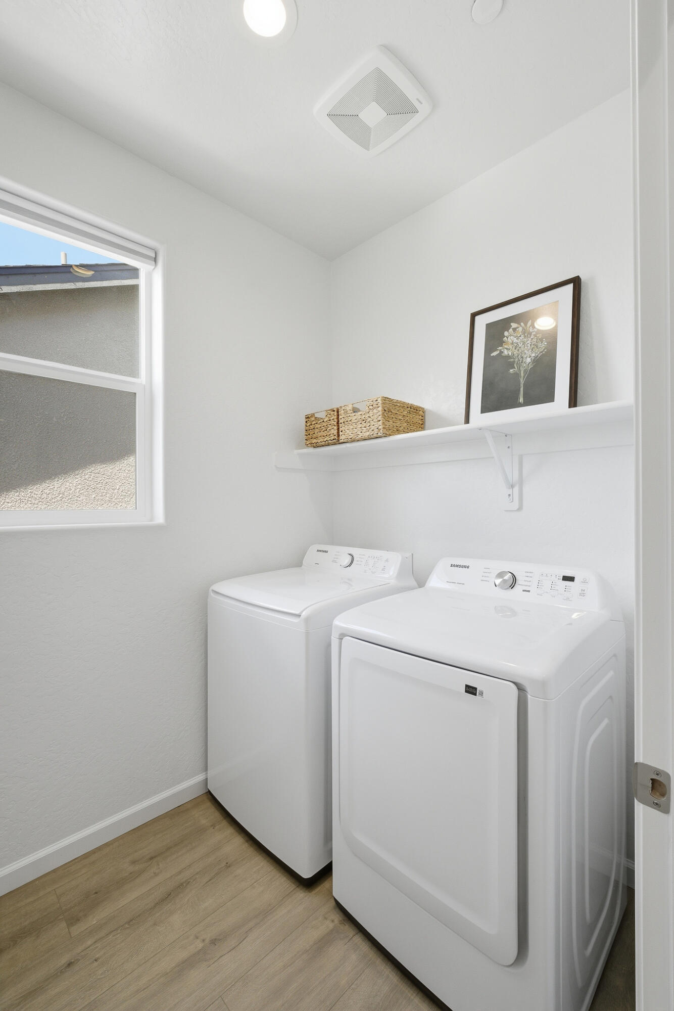 1202 W Prescott Ave, Visalia, CA 93291