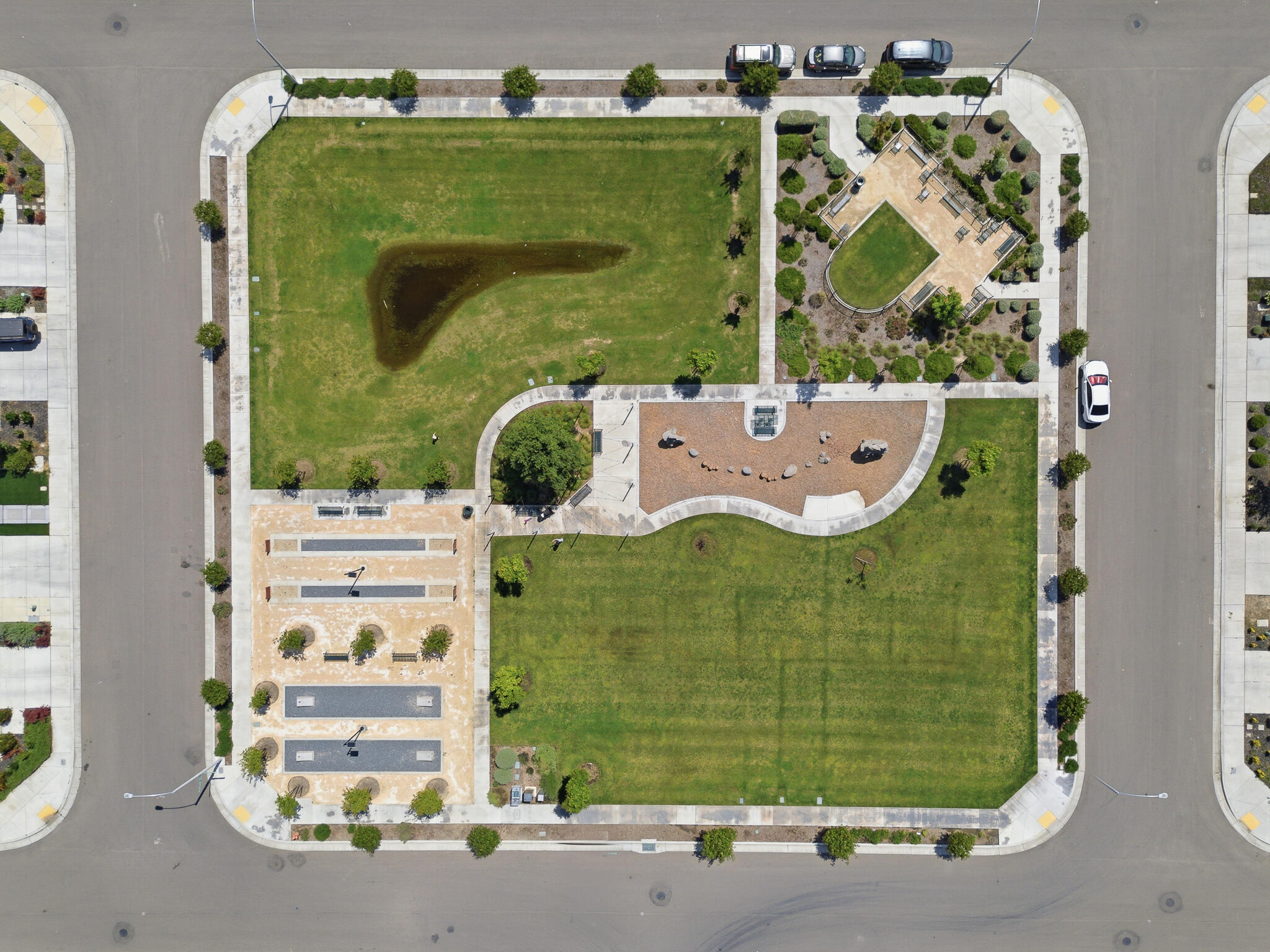 1202 W Prescott Ave, Visalia, CA 93291