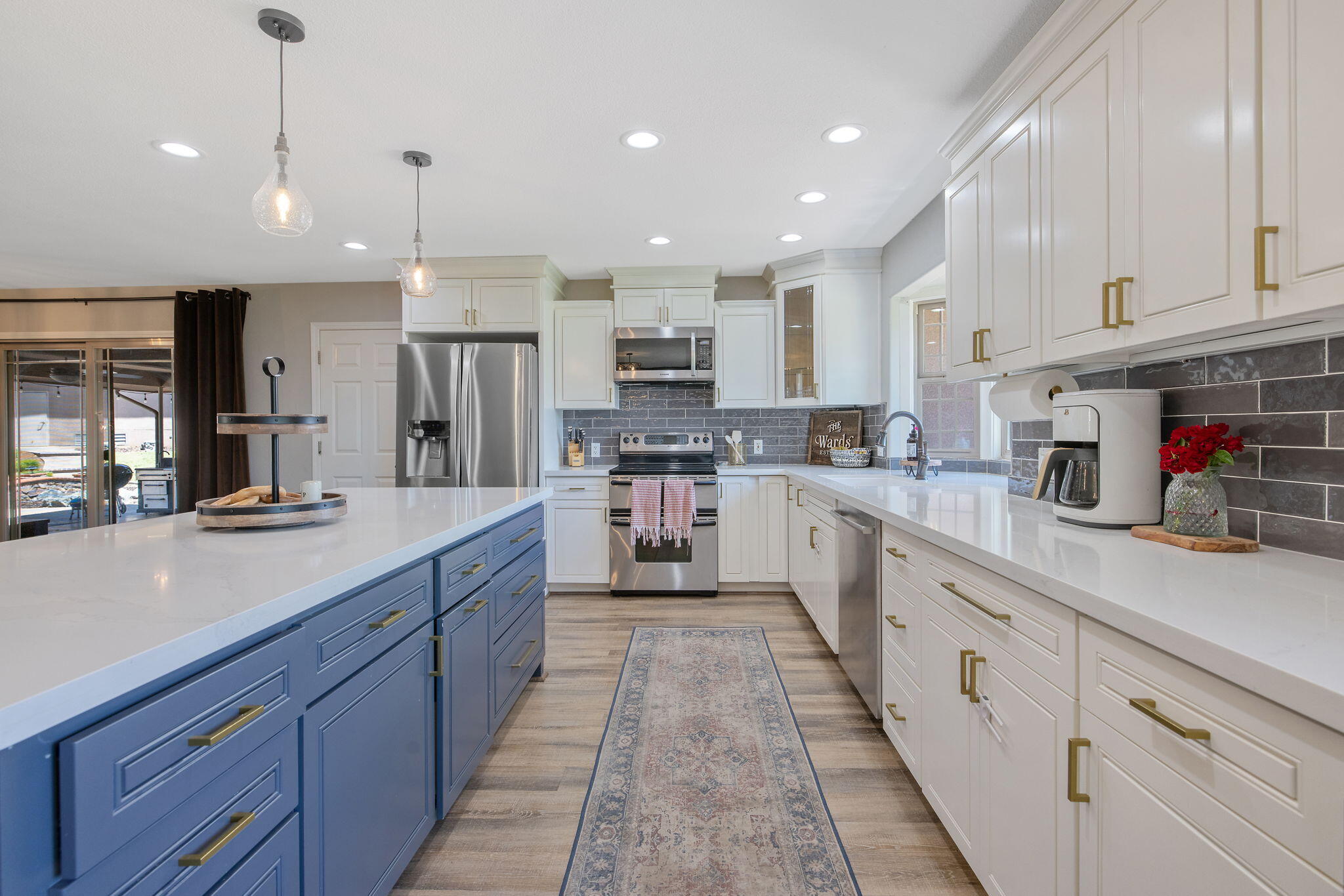 31862 Country Club Dr, Porterville, CA 93257