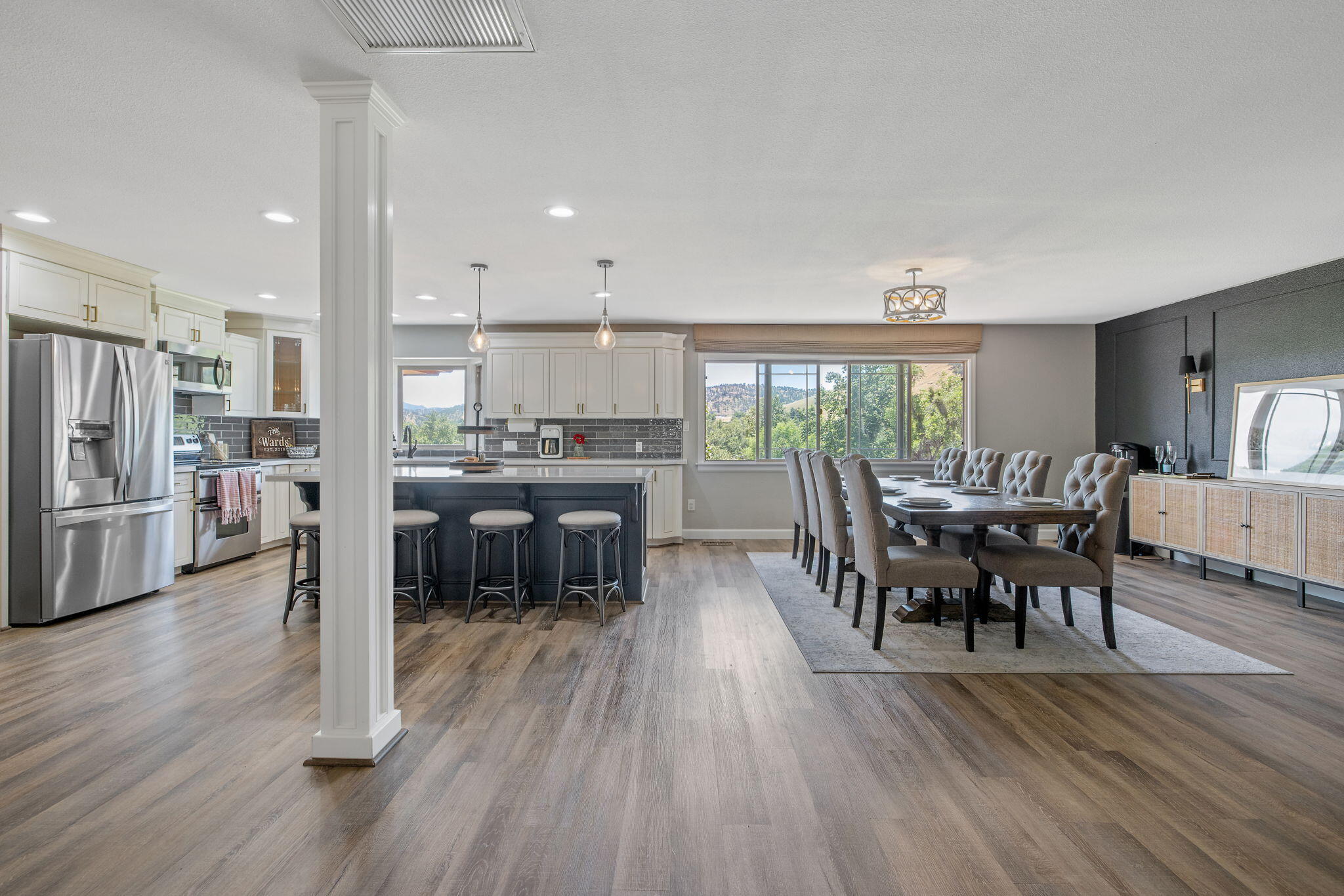 31862 Country Club Dr, Porterville, CA 93257