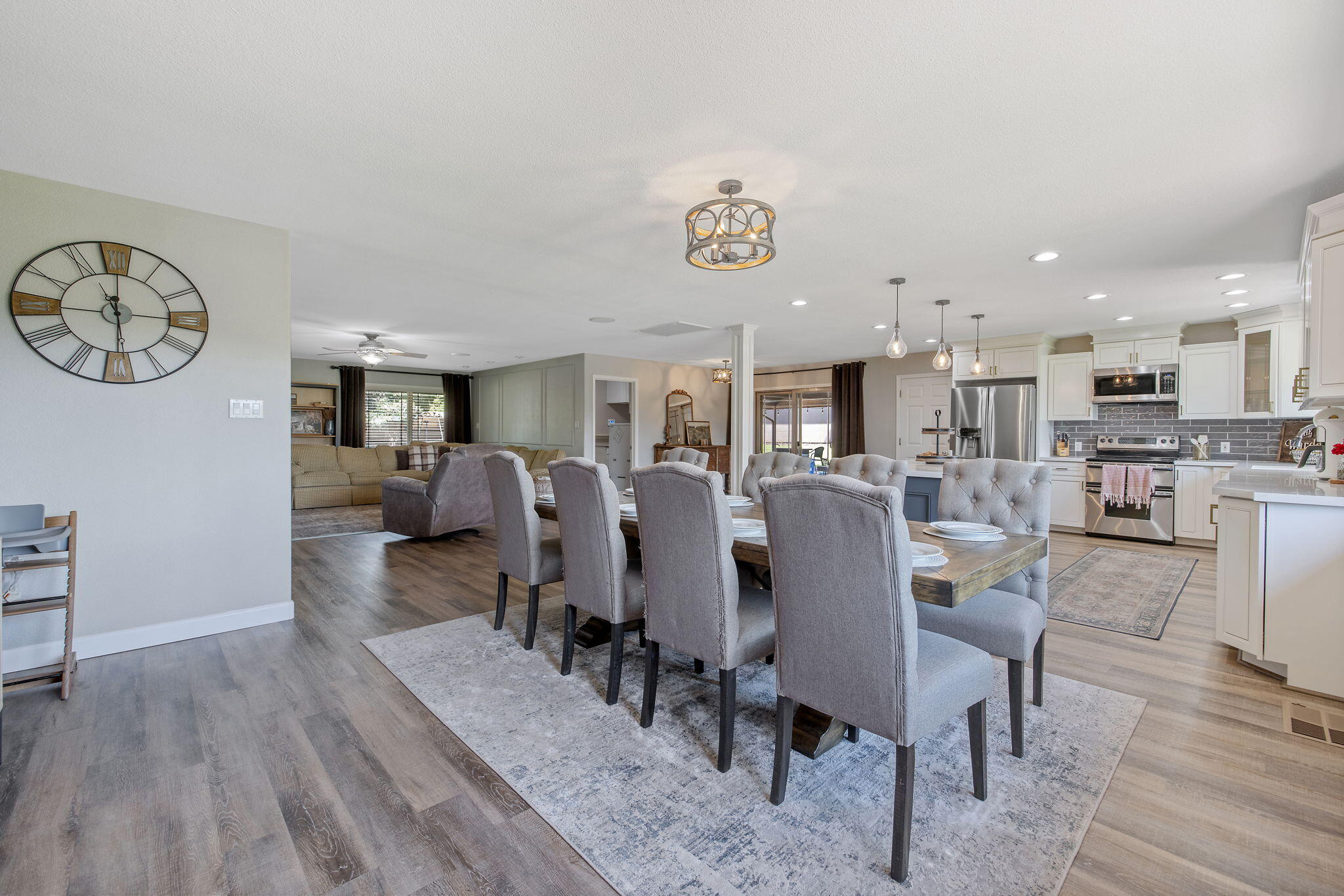 31862 Country Club Dr, Porterville, CA 93257