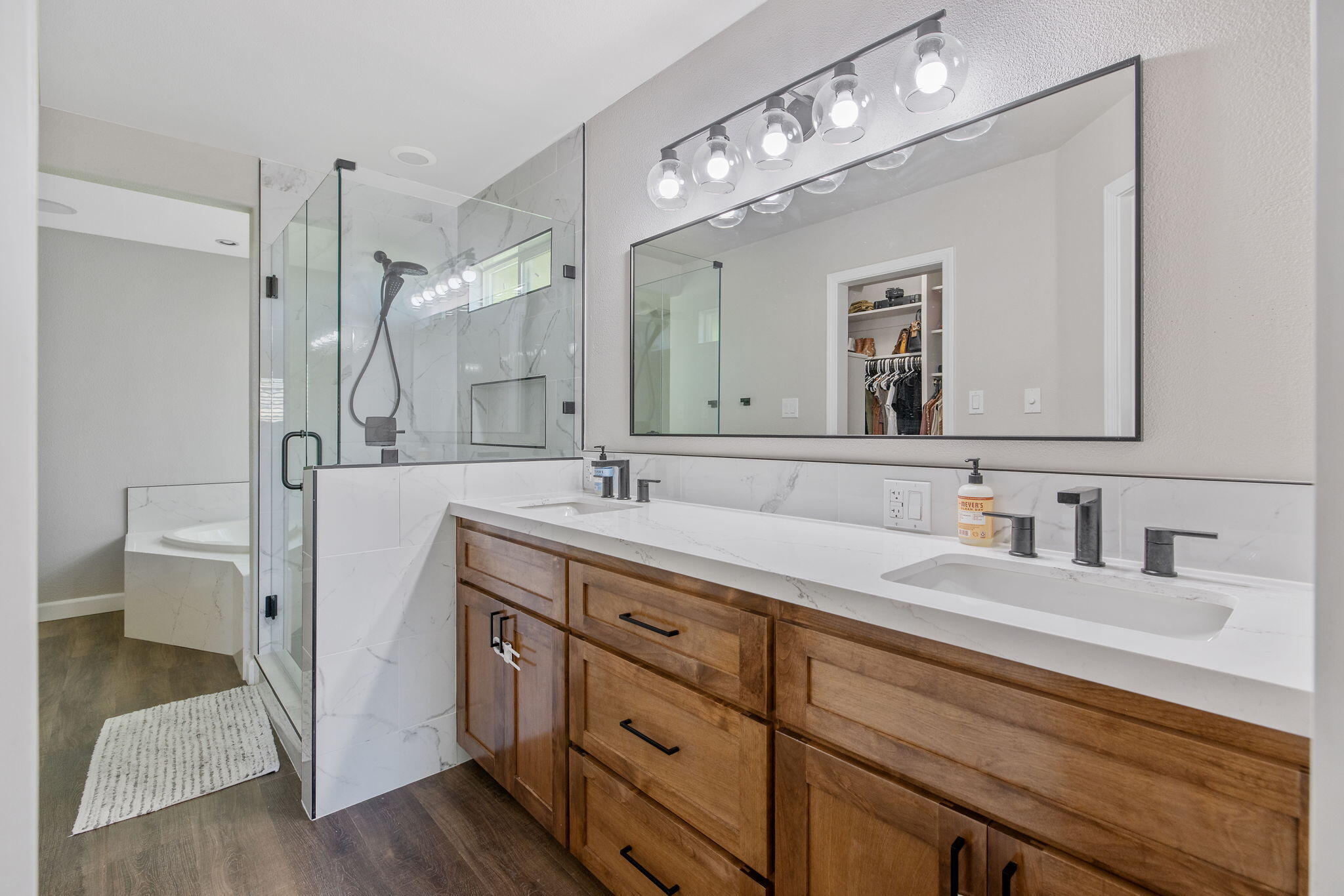 31862 Country Club Dr, Porterville, CA 93257