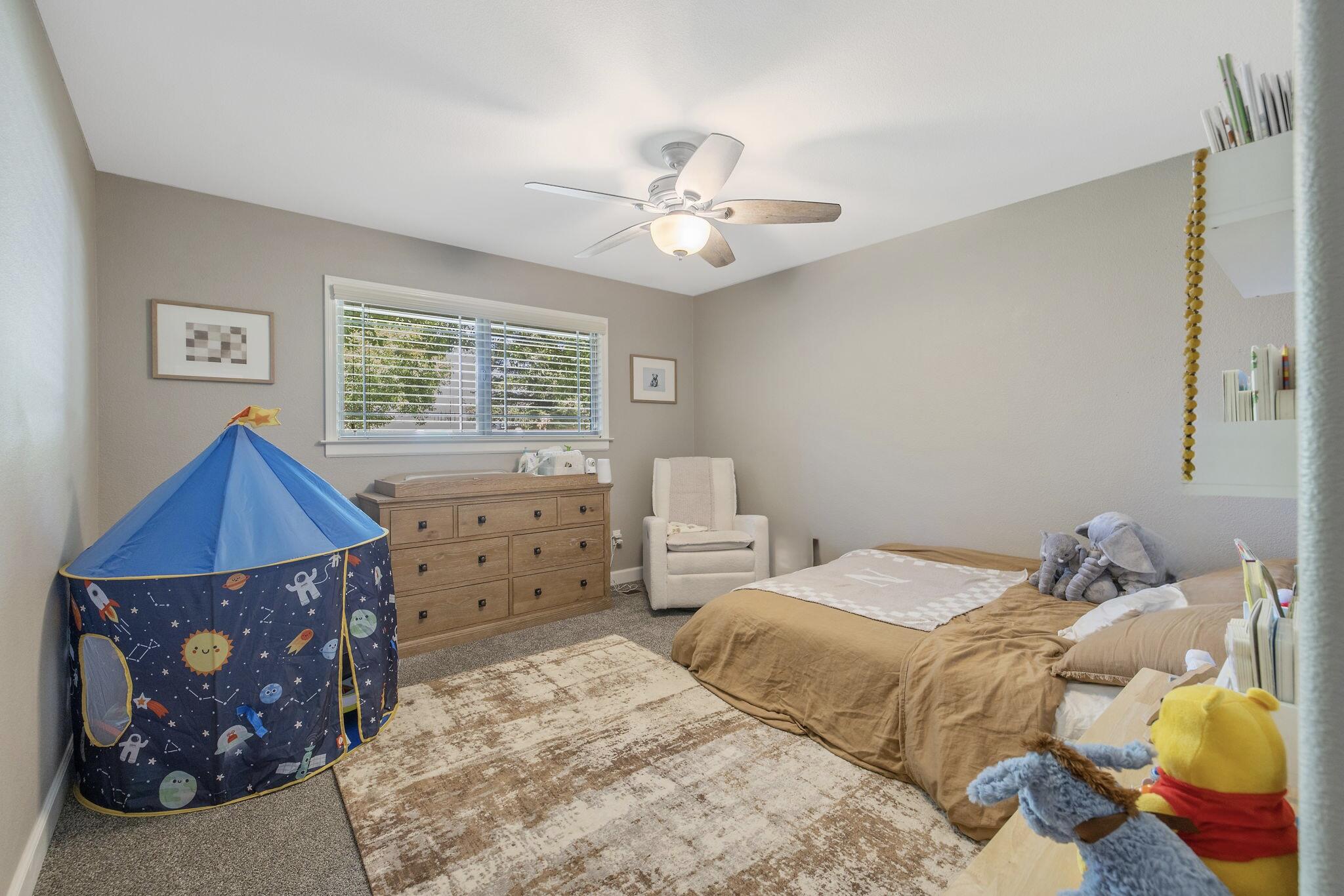 31862 Country Club Dr, Porterville, CA 93257