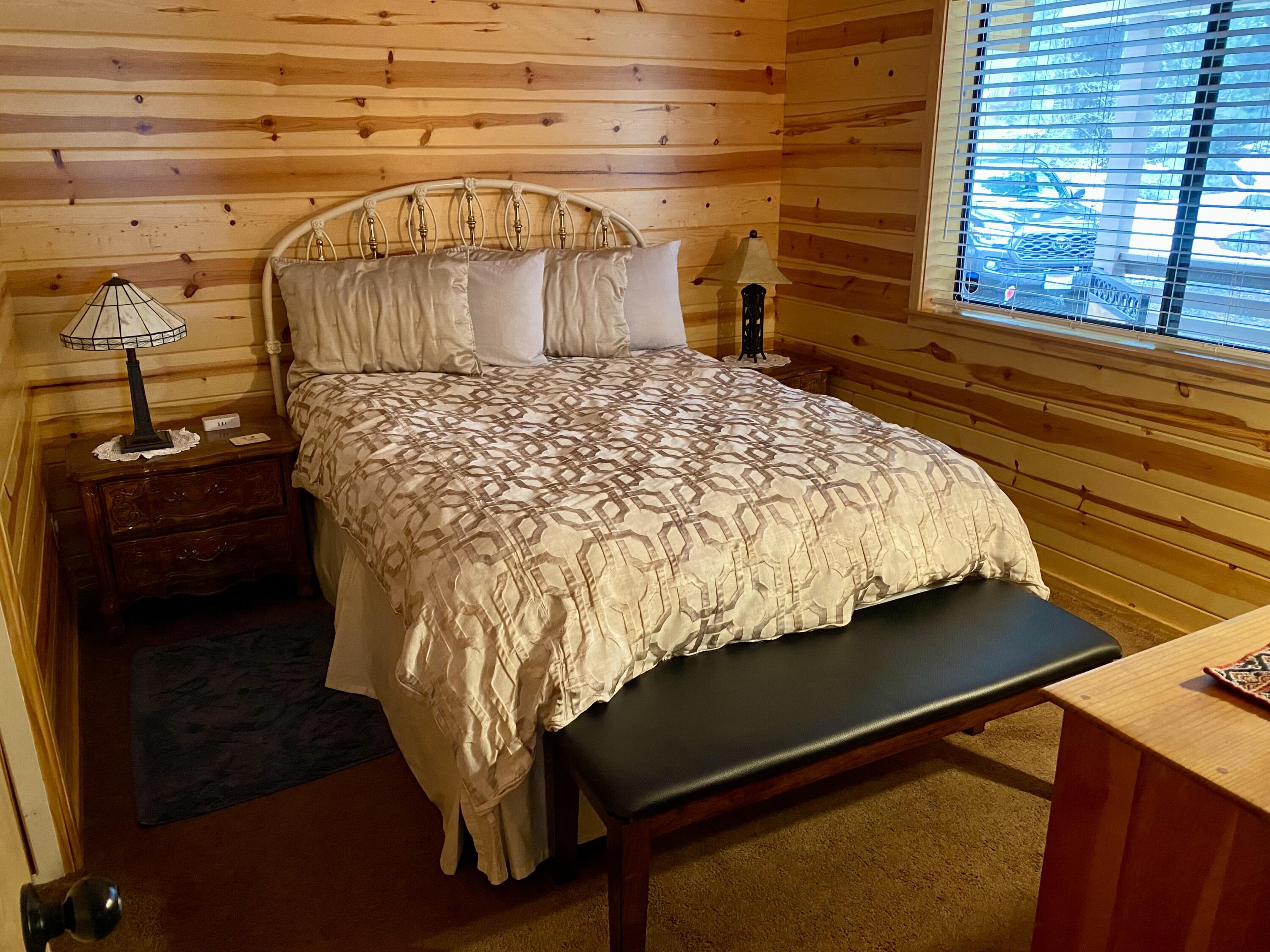 57464 Crest Dr, Springville, CA 93265