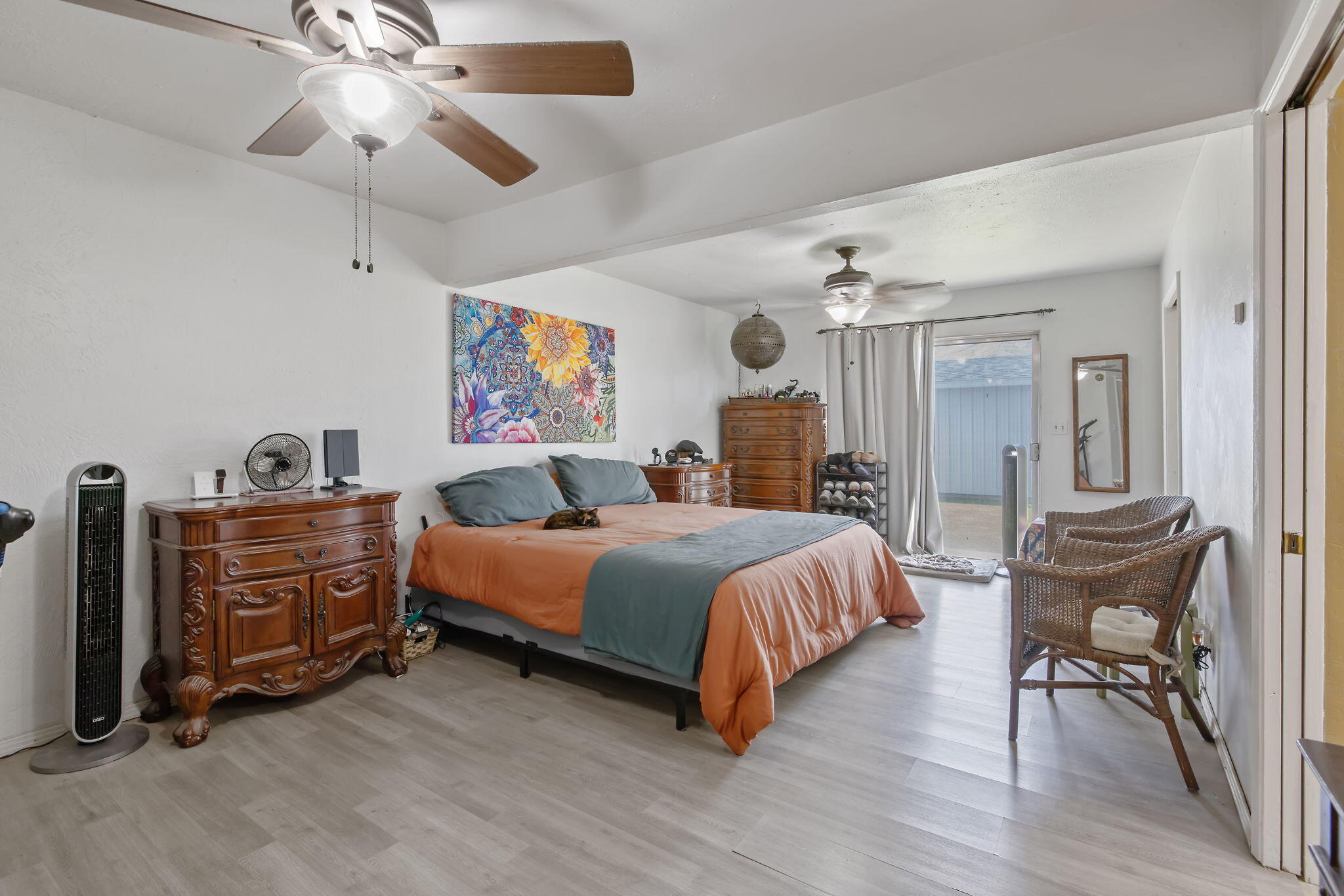 1228 W Linda Vista Ave, Porterville, CA 93257