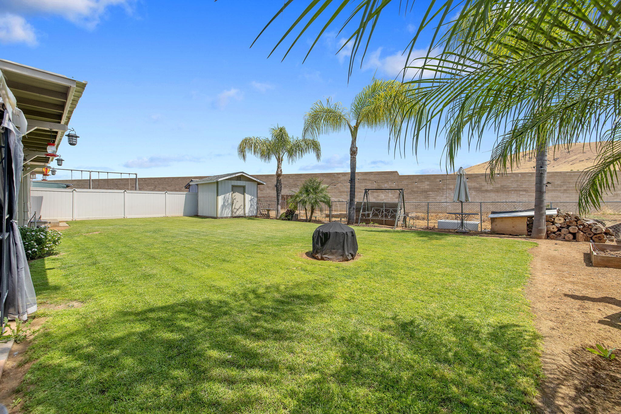 1228 W Linda Vista Ave, Porterville, CA 93257