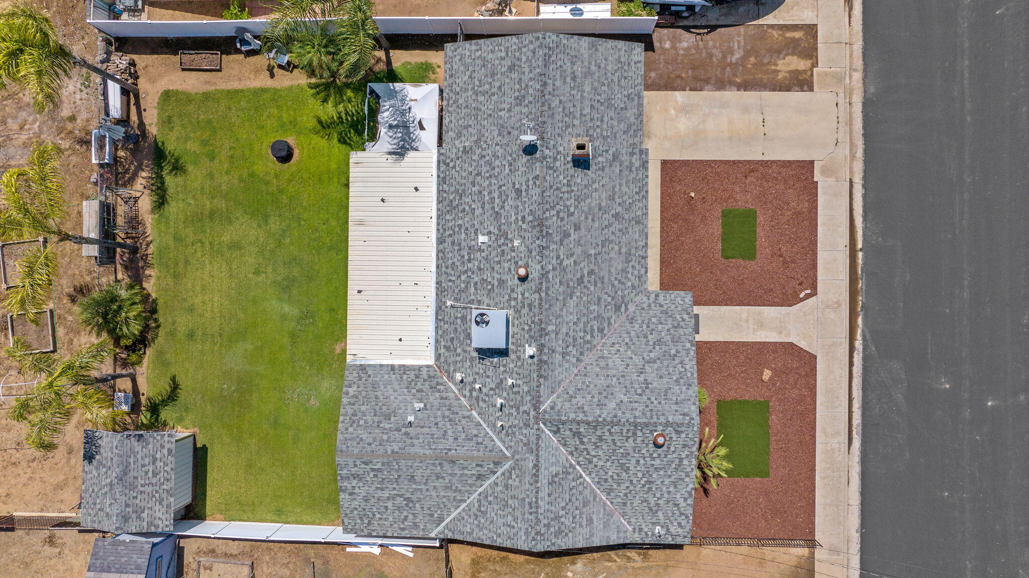 1228 W Linda Vista Ave, Porterville, CA 93257