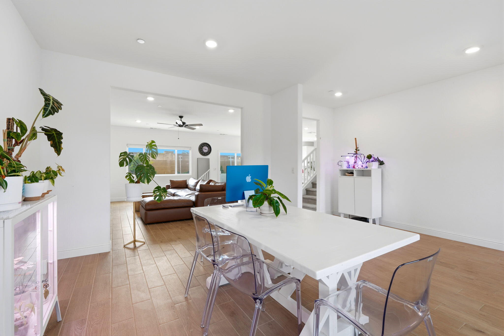 2429 W Claridge Way, Hanford, CA 93230