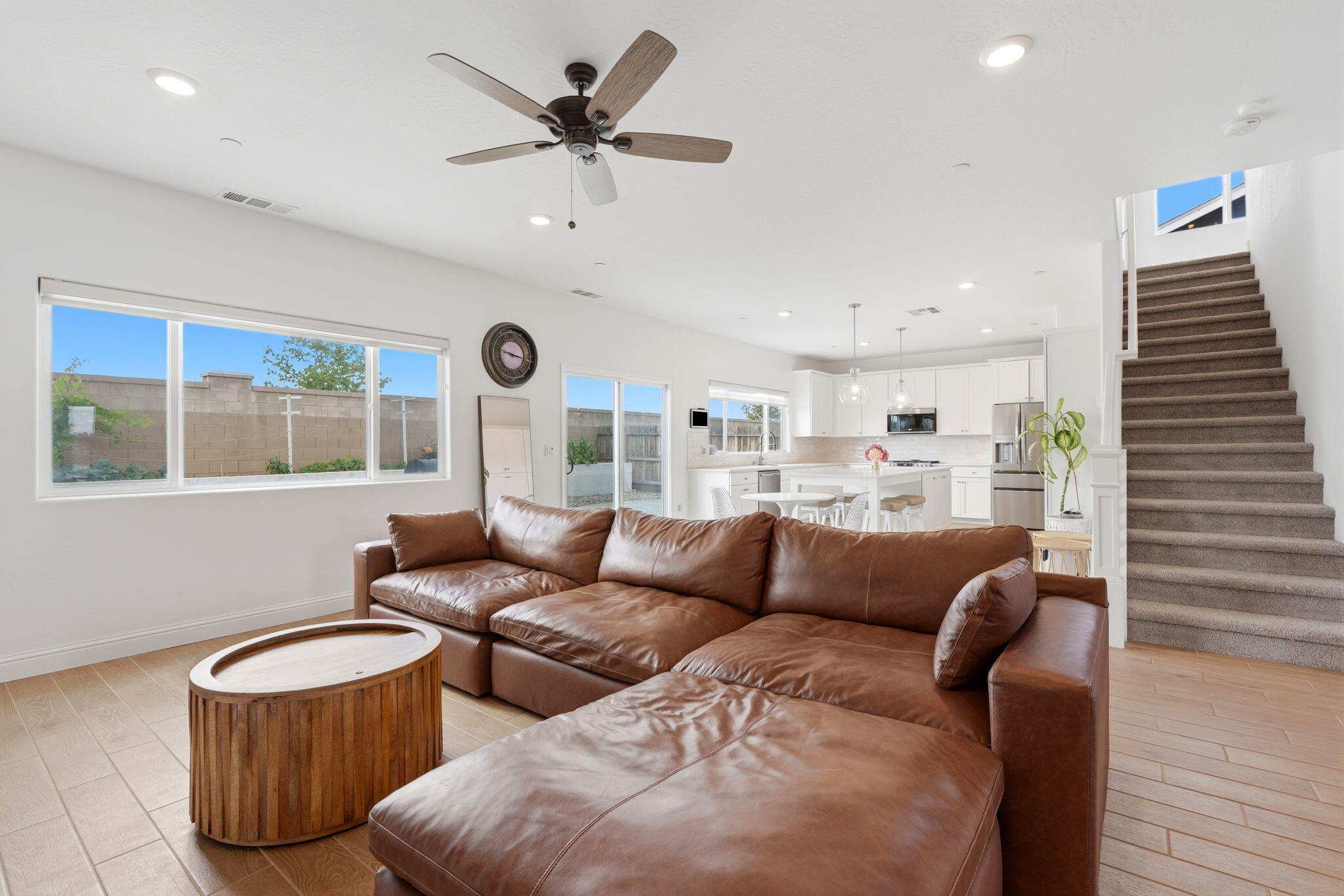 2429 W Claridge Way, Hanford, CA 93230