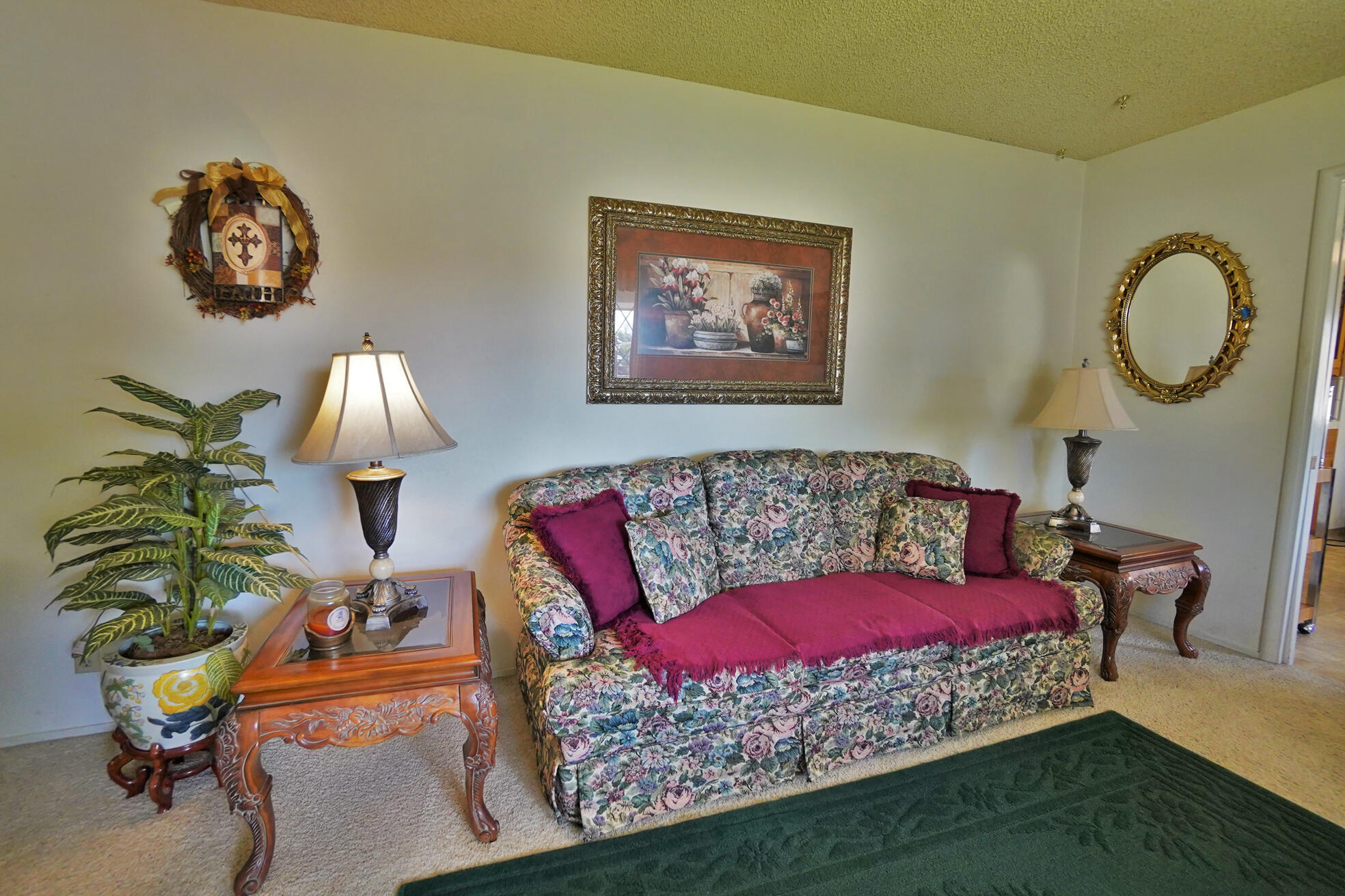 842 E Florinda St, Hanford, CA 93230