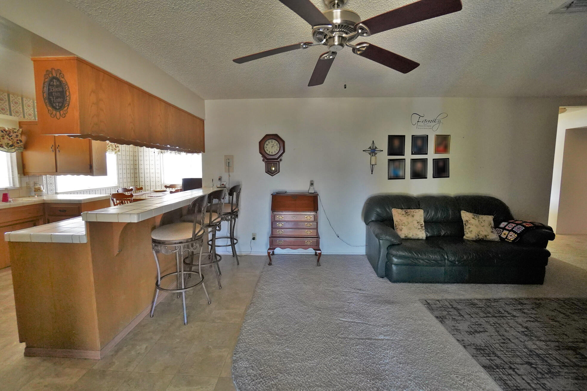 842 E Florinda St, Hanford, CA 93230