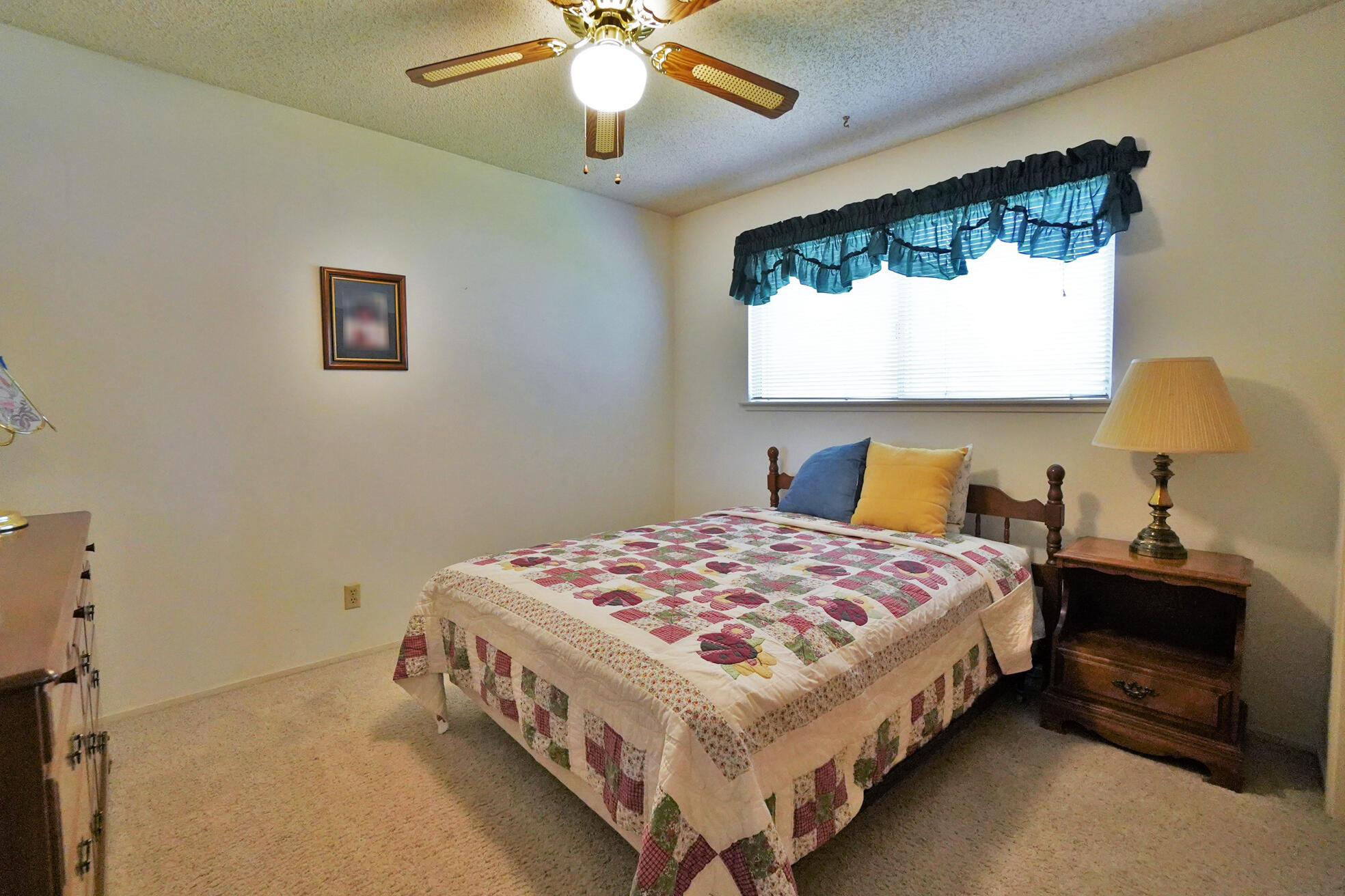 842 E Florinda St, Hanford, CA 93230